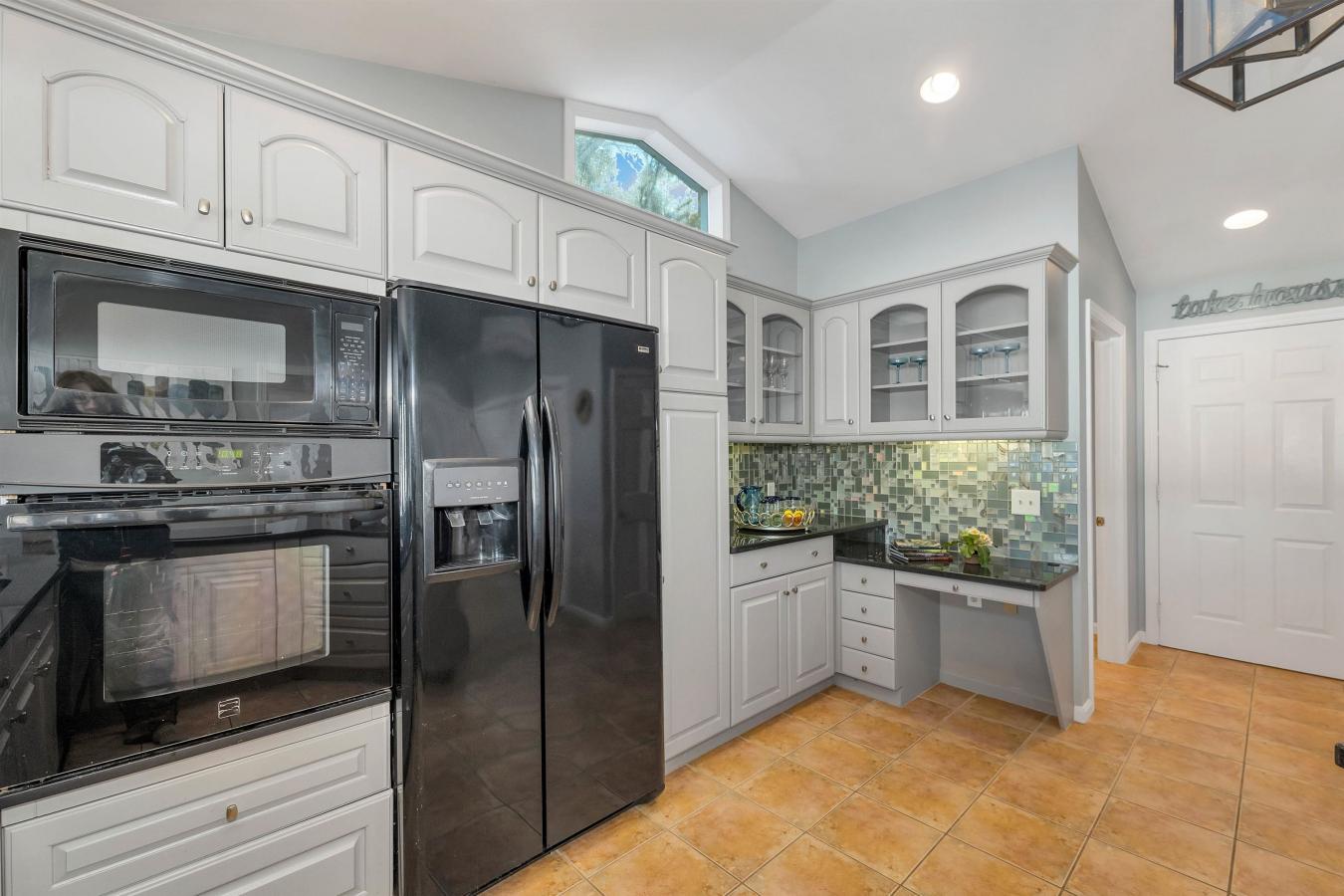 Alton, New Hampshire, 03809, United States, 4 Bedrooms Bedrooms, ,3 BathroomsBathrooms,Residential,For Sale,1741419
