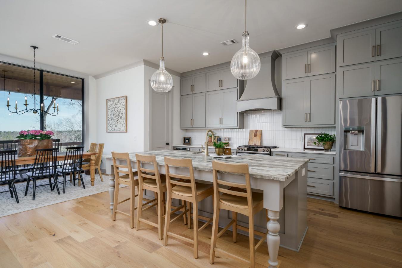 Northport, Alabama, 35475, United States, 4 Bedrooms Bedrooms, ,4 BathroomsBathrooms,Residential,For Sale,1748571