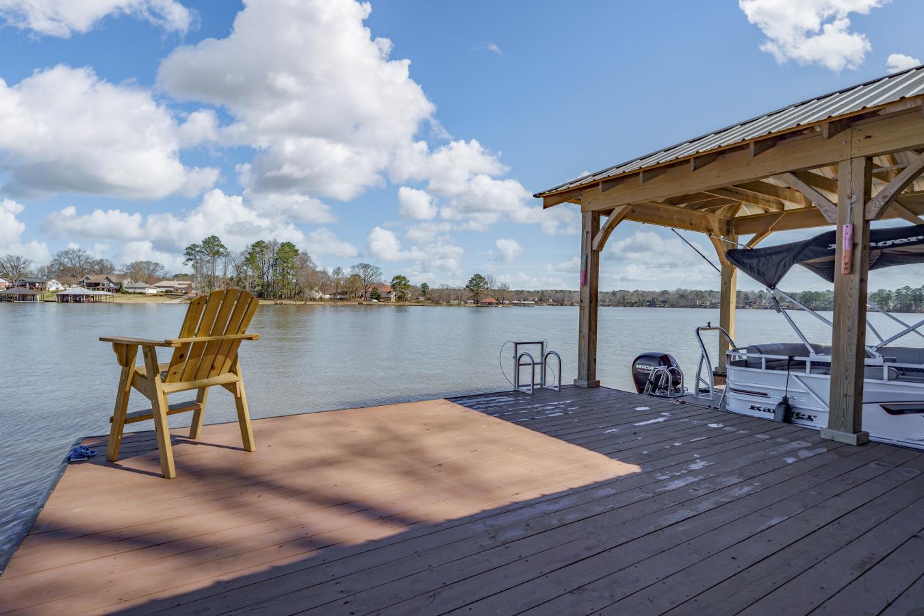 Northport, Alabama, 35475, United States, 4 Bedrooms Bedrooms, ,4 BathroomsBathrooms,Residential,For Sale,1748571