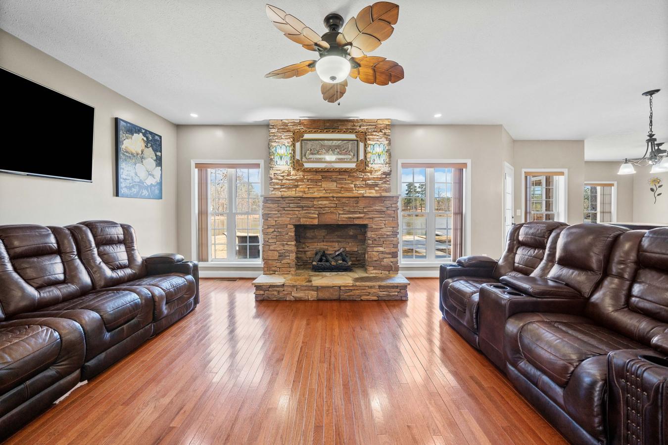 Temple, Georgia, 30179, United States, 4 Bedrooms Bedrooms, ,33 BathroomsBathrooms,Residential,For Sale,1742007