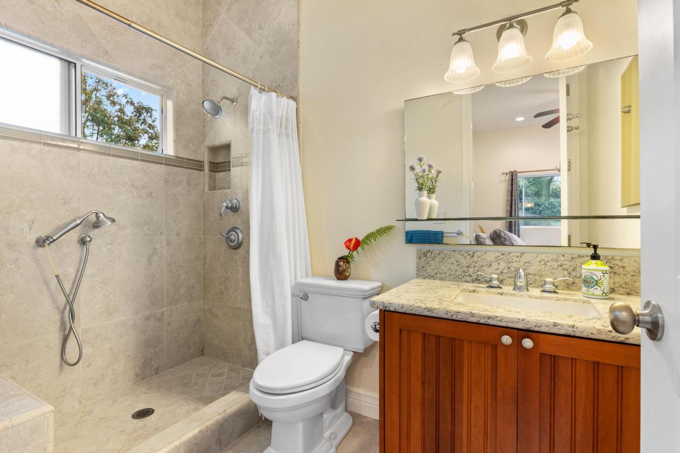 HONOMU, Hawaii, 96728, United States, 4 Bedrooms Bedrooms, ,3 BathroomsBathrooms,Residential,For Sale,1741991