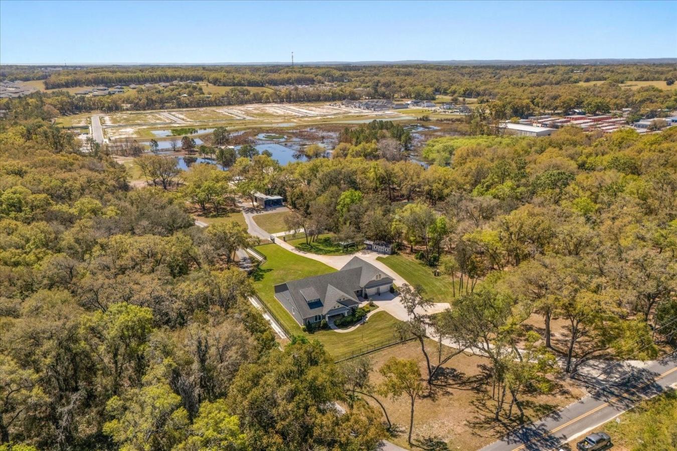 MOUNT DORA, Florida, 32757, United States, 3 Bedrooms Bedrooms, ,2 BathroomsBathrooms,Residential,For Sale,1742262