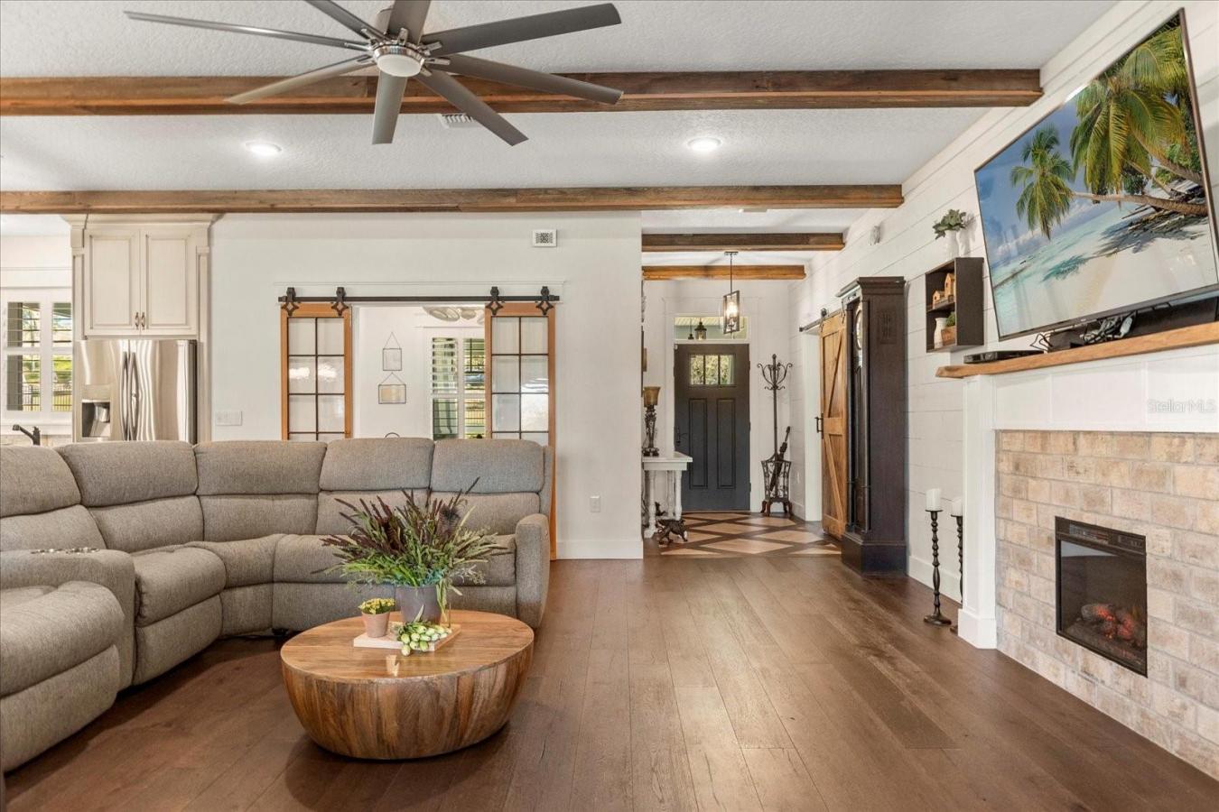 MOUNT DORA, Florida, 32757, United States, 3 Bedrooms Bedrooms, ,2 BathroomsBathrooms,Residential,For Sale,1742262