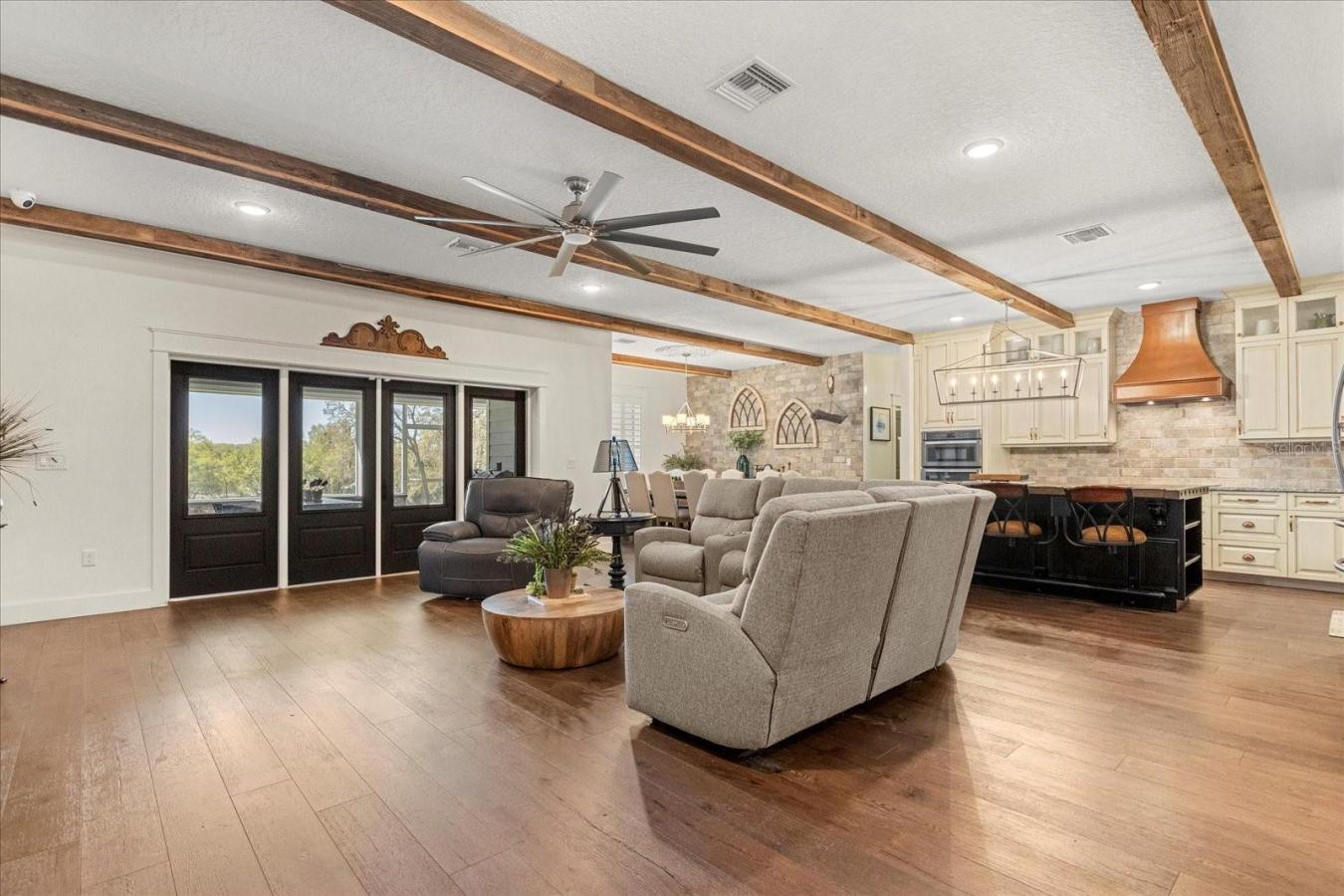 MOUNT DORA, Florida, 32757, United States, 3 Bedrooms Bedrooms, ,2 BathroomsBathrooms,Residential,For Sale,1742262