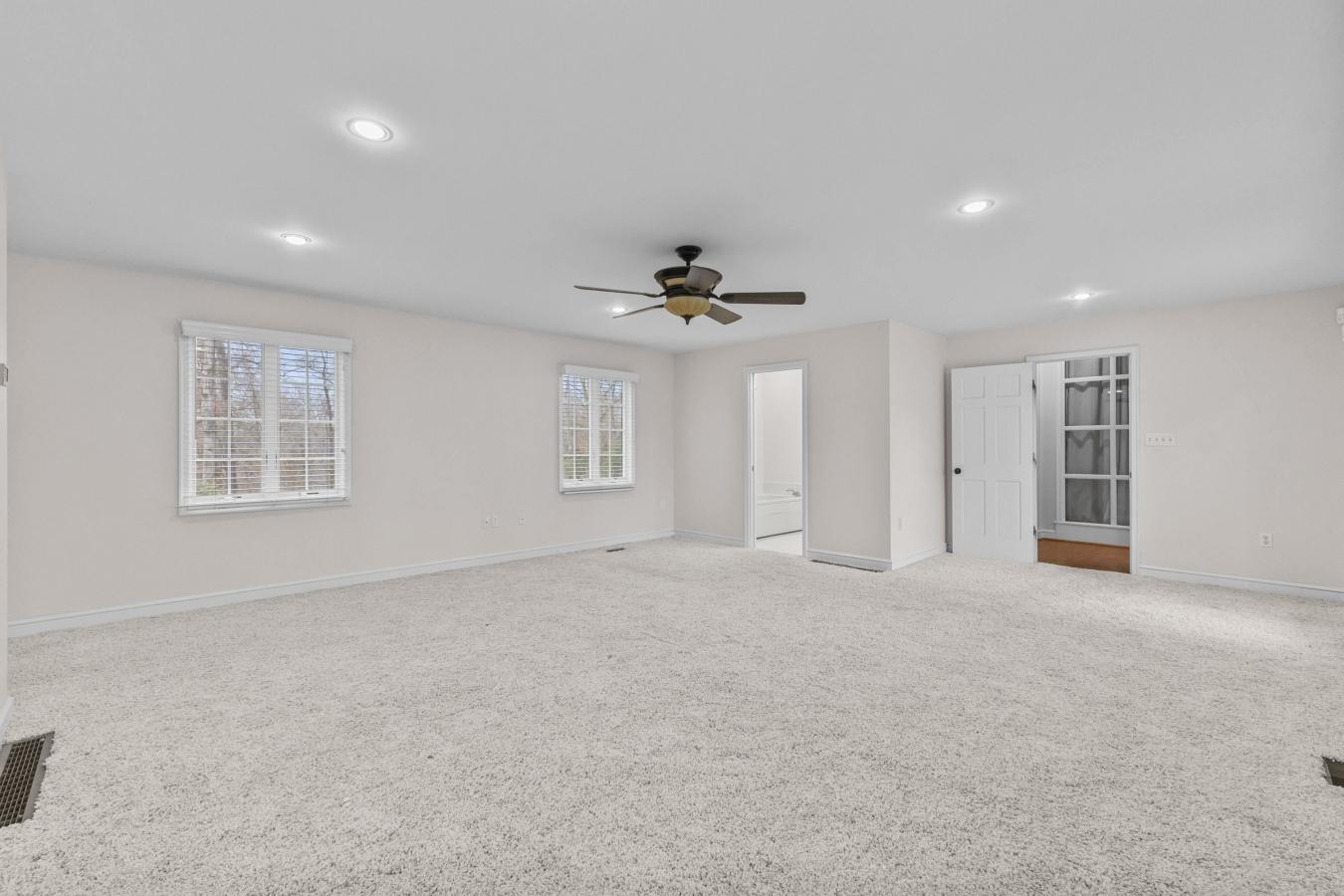 Ashland, Kentucky, 41101, United States, 4 Bedrooms Bedrooms, ,2 BathroomsBathrooms,Residential,For Sale,1742253