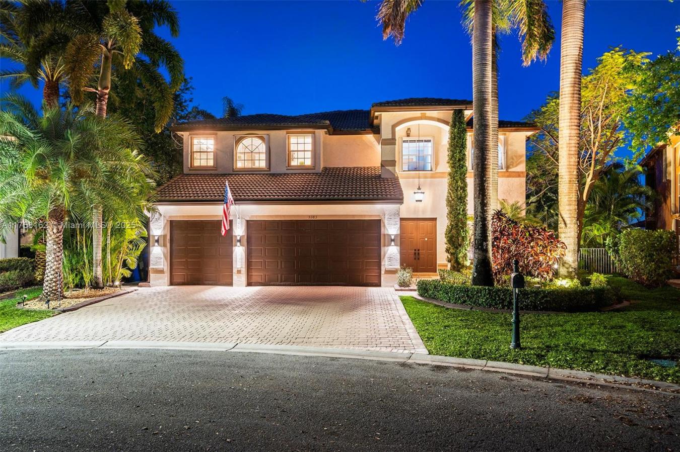Miramar, Florida, 33029, United States, 6 Bedrooms Bedrooms, ,4 BathroomsBathrooms,Residential,For Sale,1745246