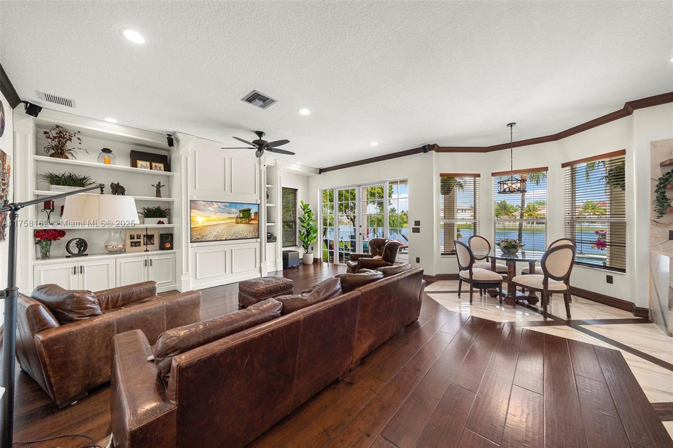 Miramar, Florida, 33029, United States, 6 Bedrooms Bedrooms, ,4 BathroomsBathrooms,Residential,For Sale,1745246