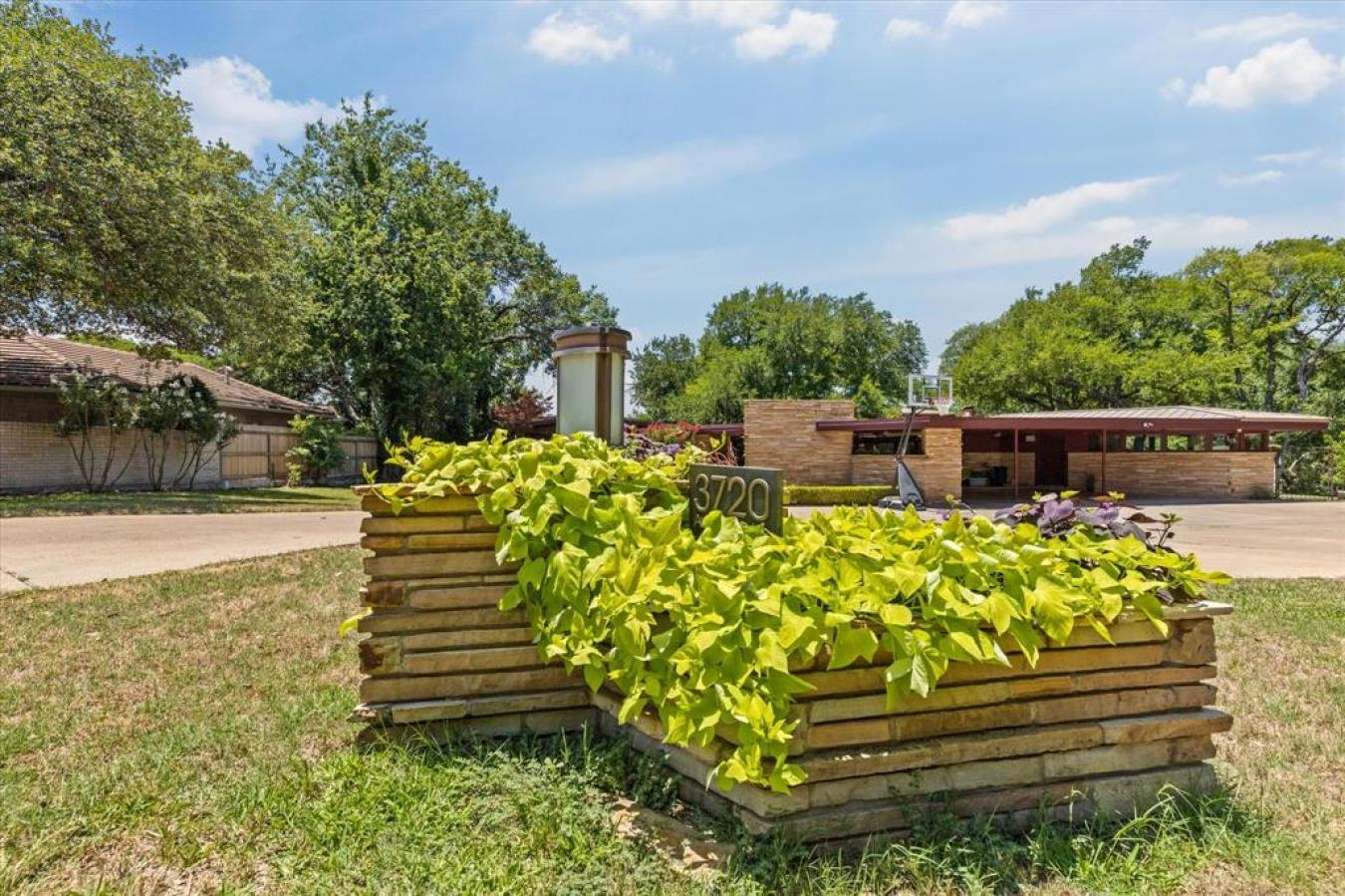 Fort Worth, Texas, 76109, United States, 6 Bedrooms Bedrooms, ,5 BathroomsBathrooms,Residential,For Sale,1745243