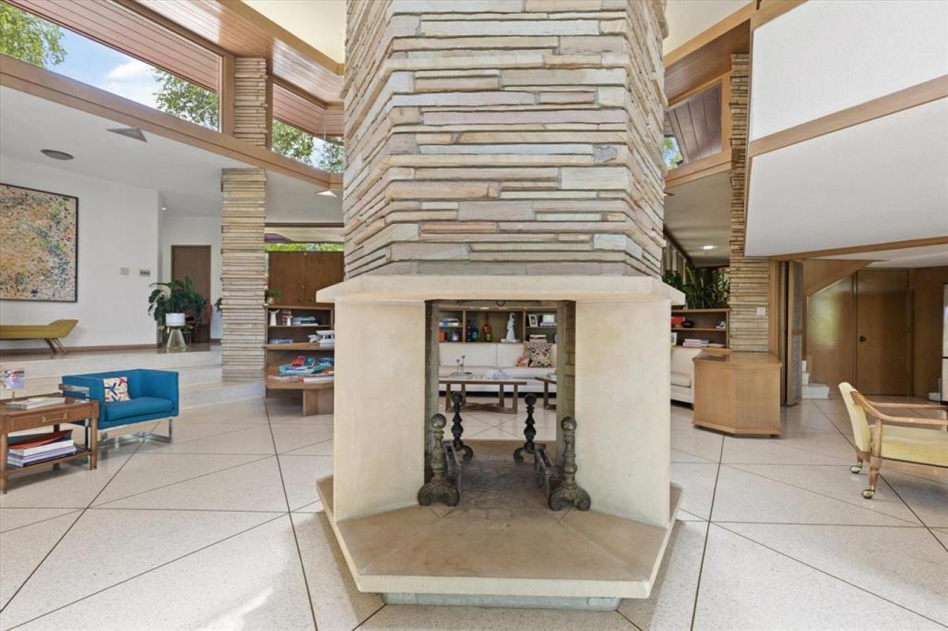 Fort Worth, Texas, 76109, United States, 6 Bedrooms Bedrooms, ,5 BathroomsBathrooms,Residential,For Sale,1745243