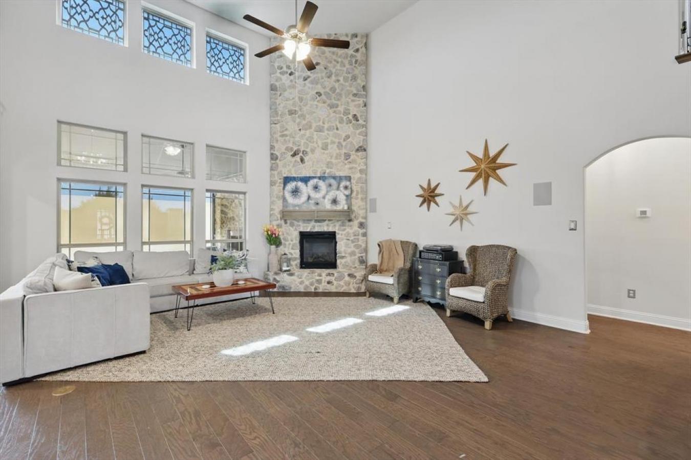 Mansfield, Texas, 76063, United States, 6 Bedrooms Bedrooms, ,4 BathroomsBathrooms,Residential,For Sale,1745241