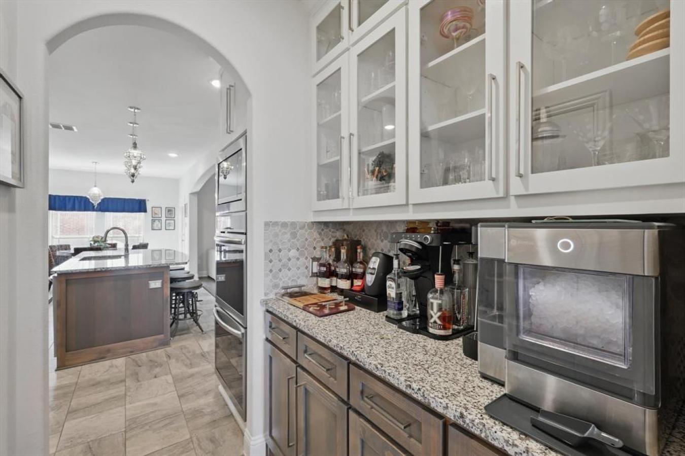 Mansfield, Texas, 76063, United States, 6 Bedrooms Bedrooms, ,4 BathroomsBathrooms,Residential,For Sale,1745241