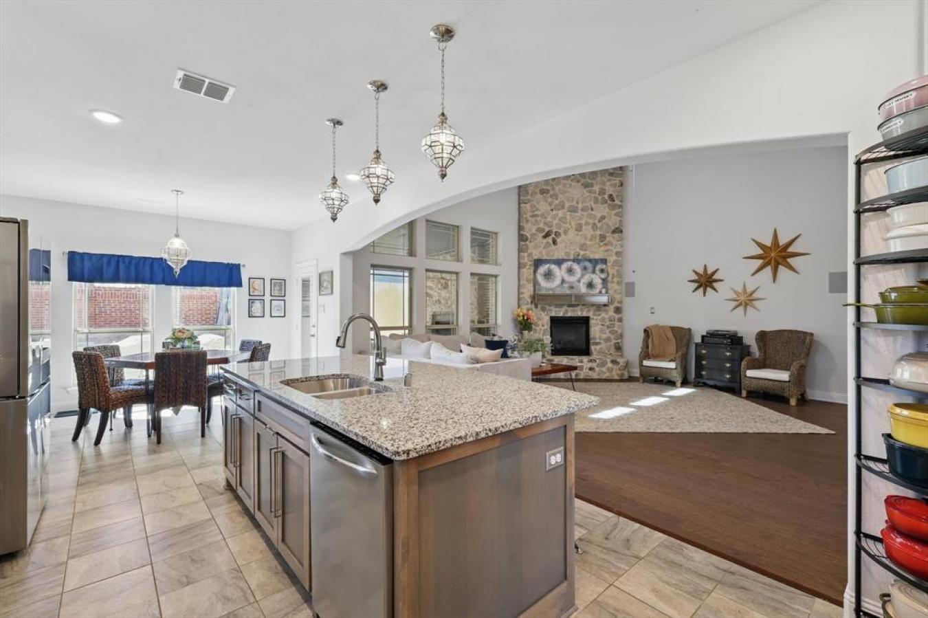 Mansfield, Texas, 76063, United States, 6 Bedrooms Bedrooms, ,4 BathroomsBathrooms,Residential,For Sale,1745241