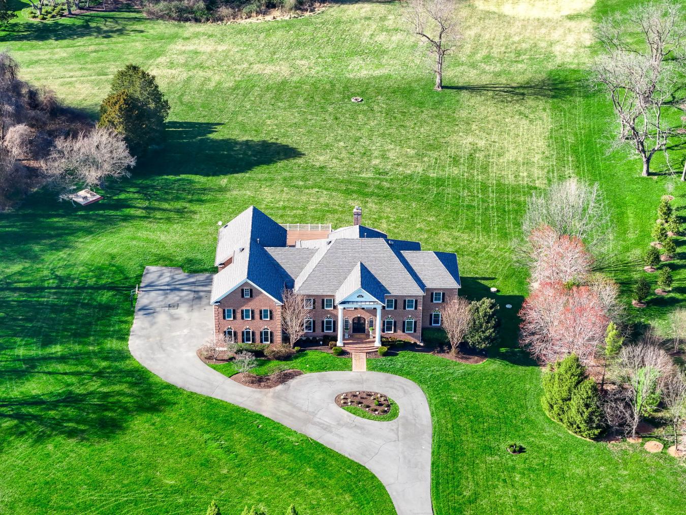 Great Falls, Virginia, 22066, United States, 6 Bedrooms Bedrooms, ,6 BathroomsBathrooms,Residential,For Sale,1745533