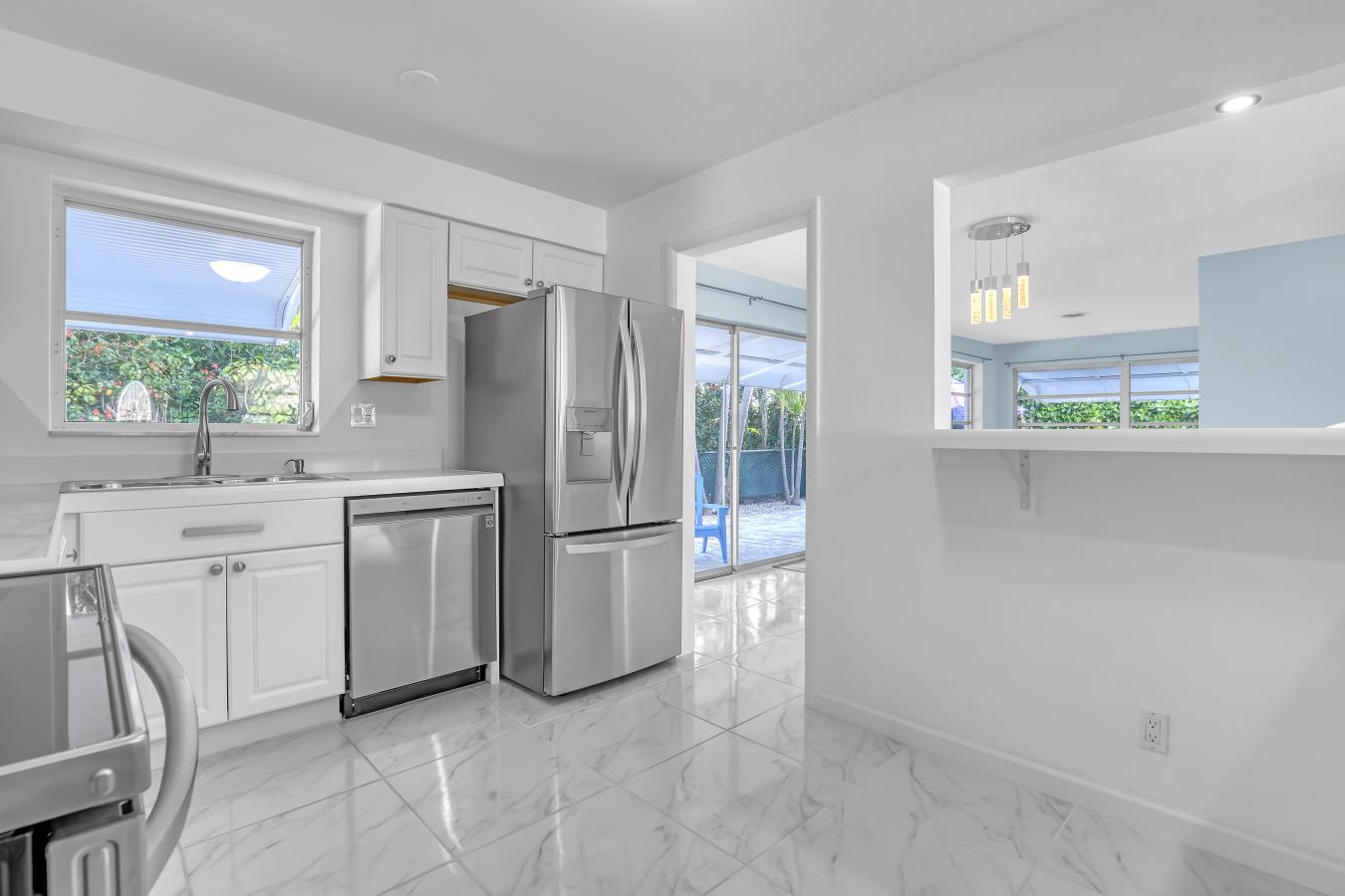 West Palm Beach, Florida, 33405, United States, 3 Bedrooms Bedrooms, ,2 BathroomsBathrooms,Residential,For Sale,1761526