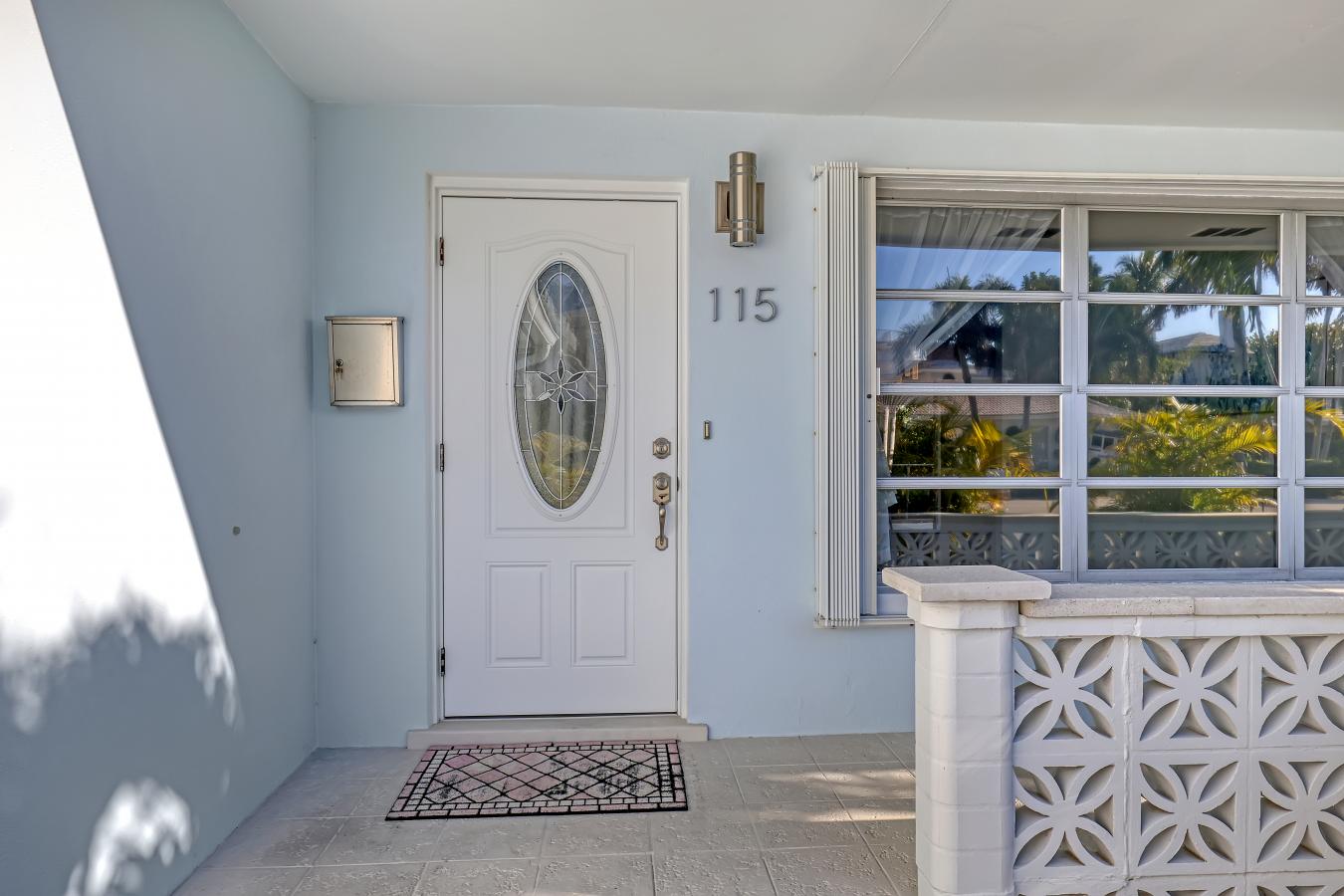 West Palm Beach, Florida, 33405, United States, 3 Bedrooms Bedrooms, ,2 BathroomsBathrooms,Residential,For Sale,1761526