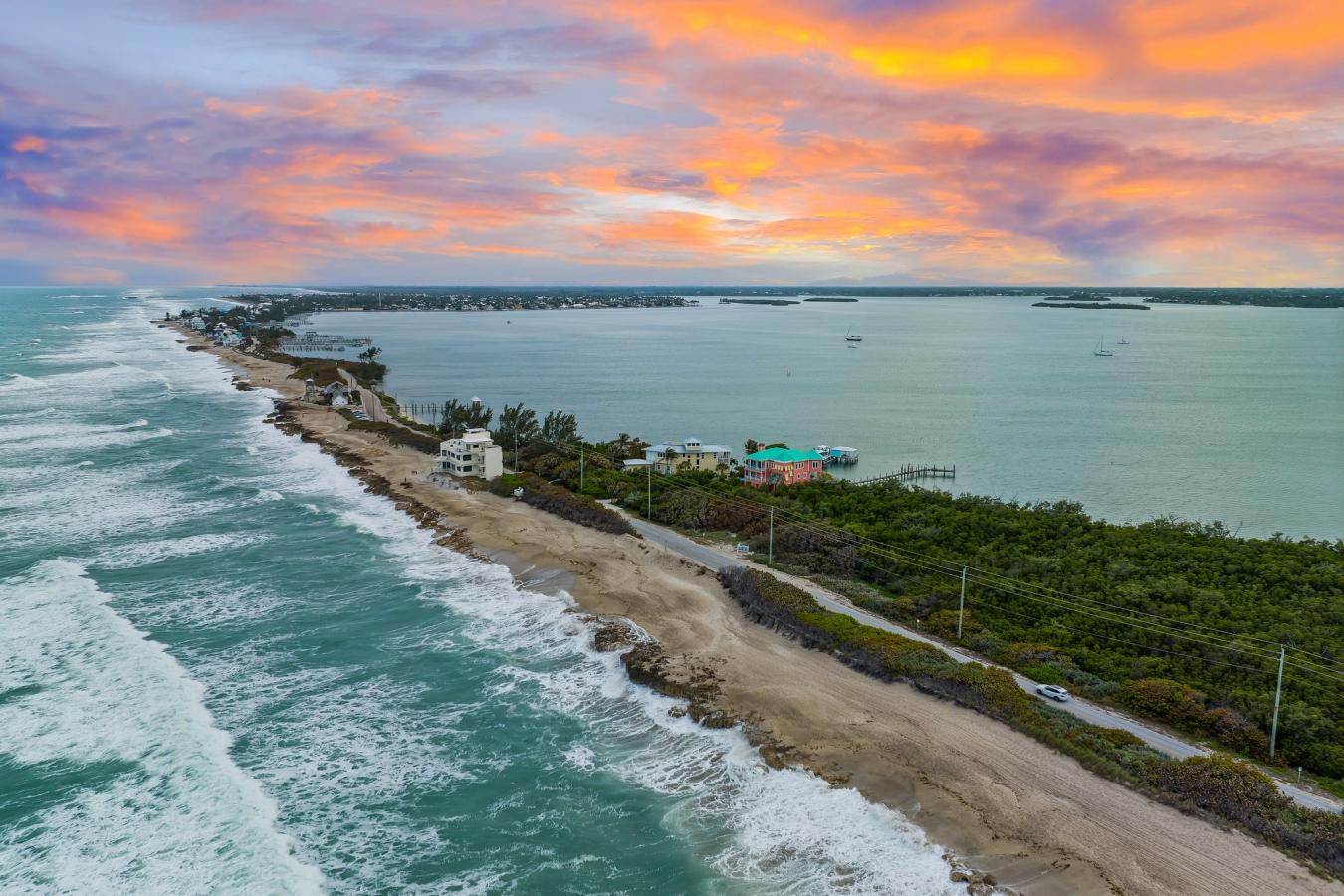 Stuart, Florida, 34996, United States, 5 Bedrooms Bedrooms, ,5 BathroomsBathrooms,Residential,For Sale,1745502