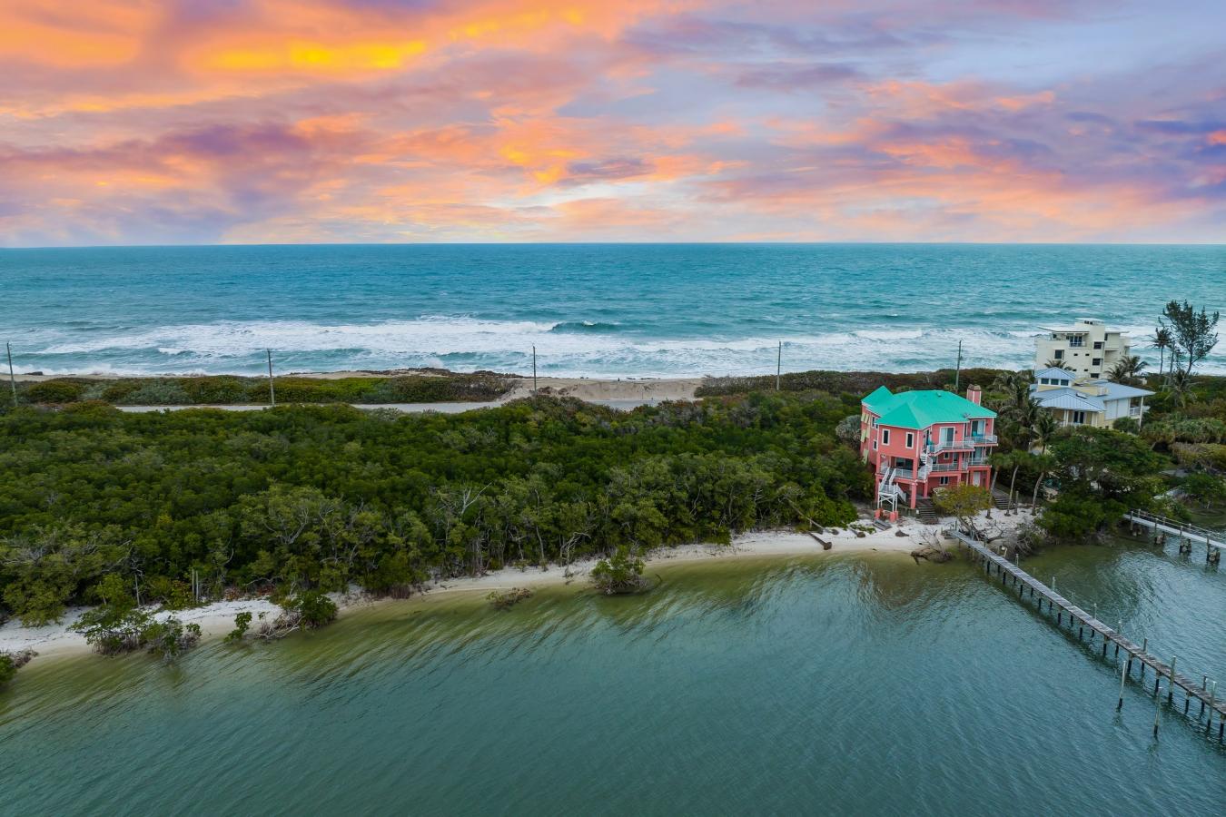 Stuart, Florida, 34996, United States, 5 Bedrooms Bedrooms, ,5 BathroomsBathrooms,Residential,For Sale,1745502