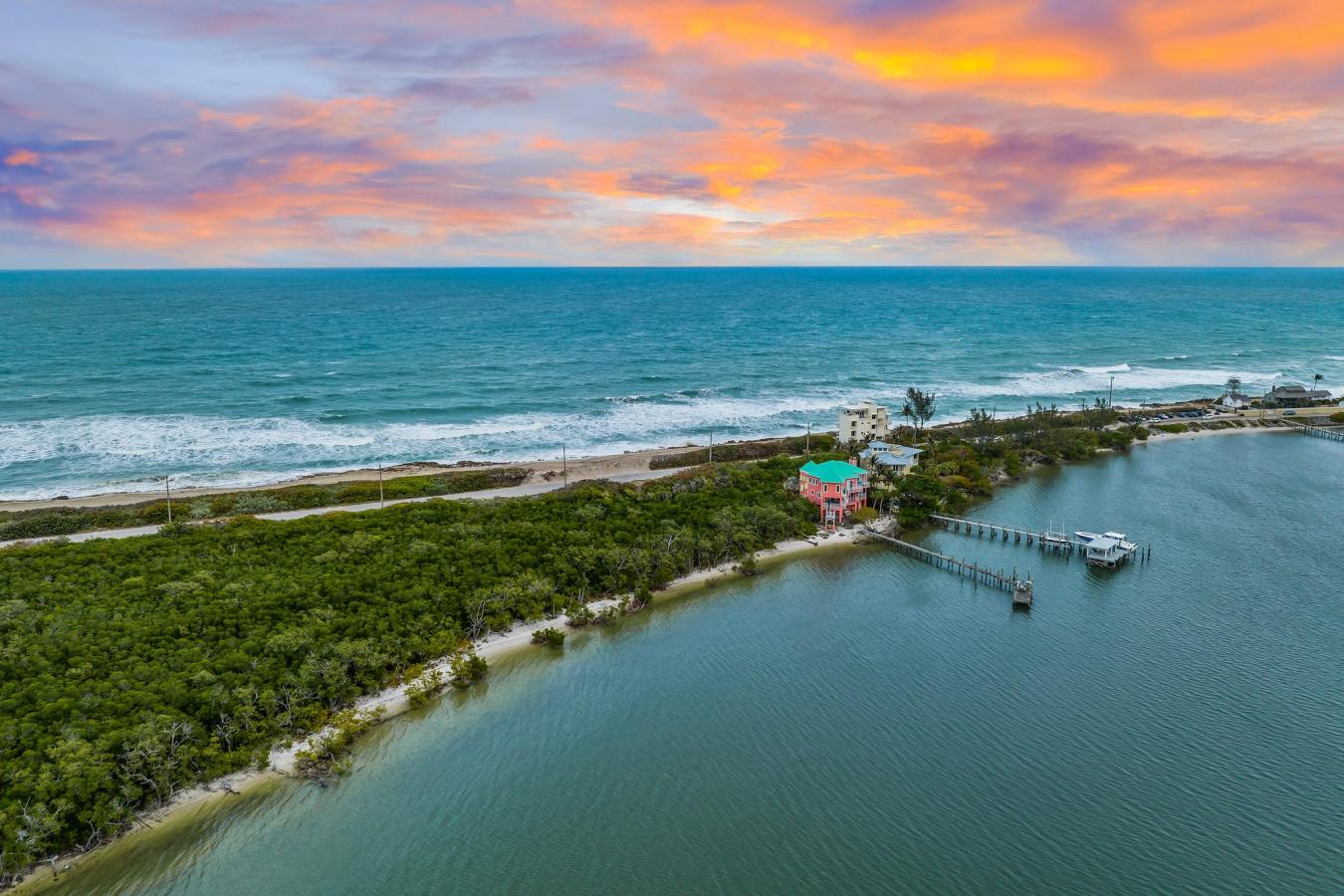 Stuart, Florida, 34996, United States, 5 Bedrooms Bedrooms, ,5 BathroomsBathrooms,Residential,For Sale,1745502