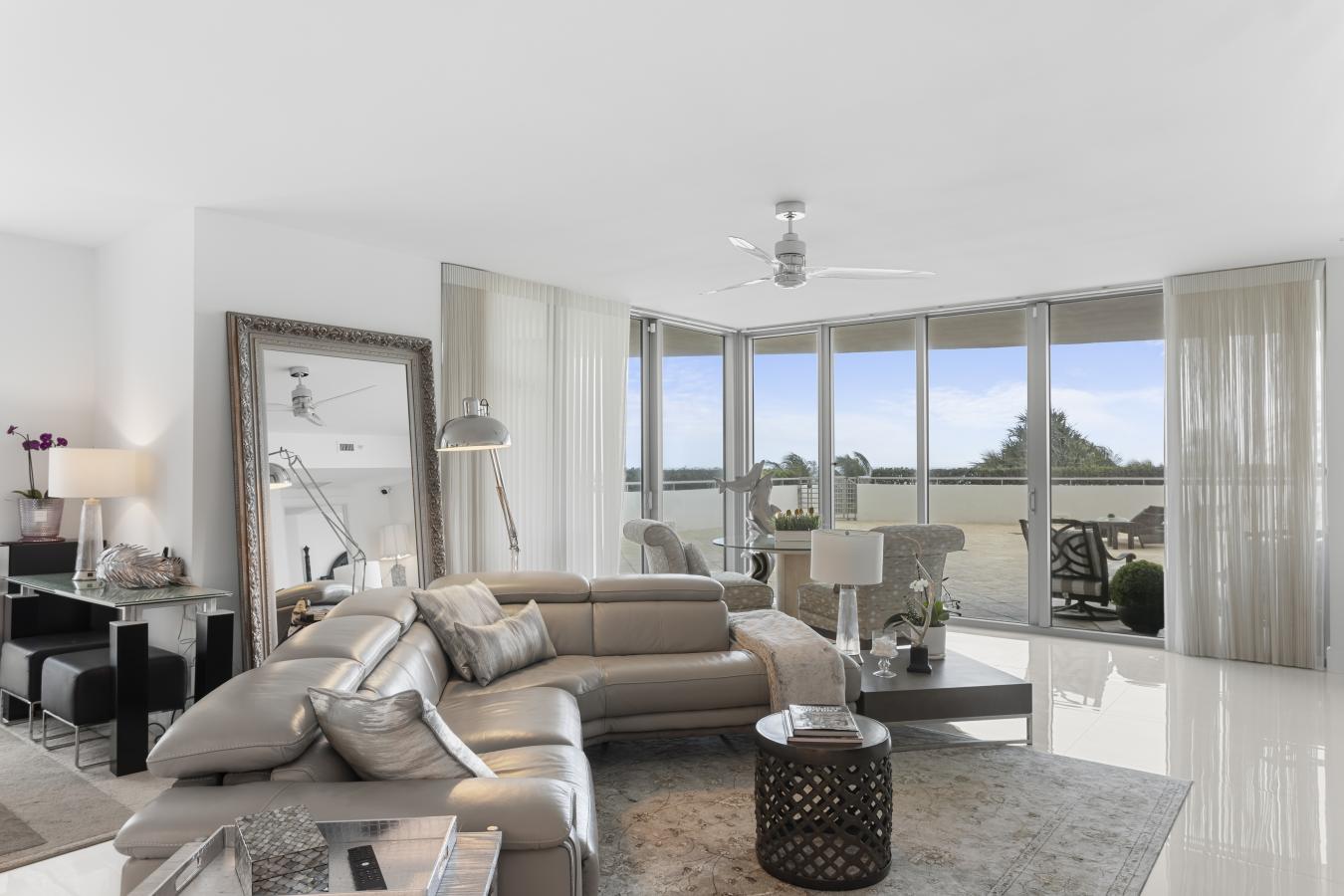 Hollywood, Florida, 33019, United States, 3 Bedrooms Bedrooms, ,3 BathroomsBathrooms,Residential,For Sale,1769232