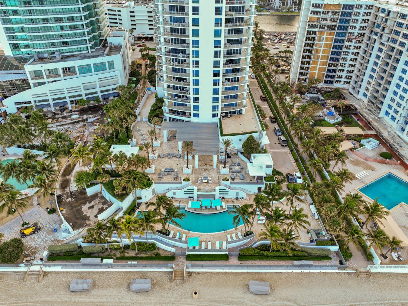 Hollywood, Florida, 33019, United States, 3 Bedrooms Bedrooms, ,3 BathroomsBathrooms,Residential,For Sale,1769232