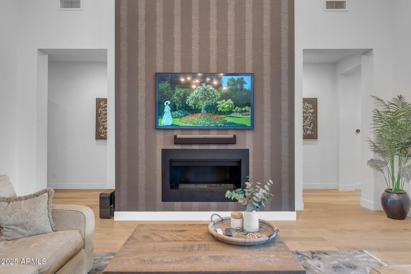 Scottsdale, Arizona, 85254, United States, 5 Bedrooms Bedrooms, ,Residential,For Sale,1747155