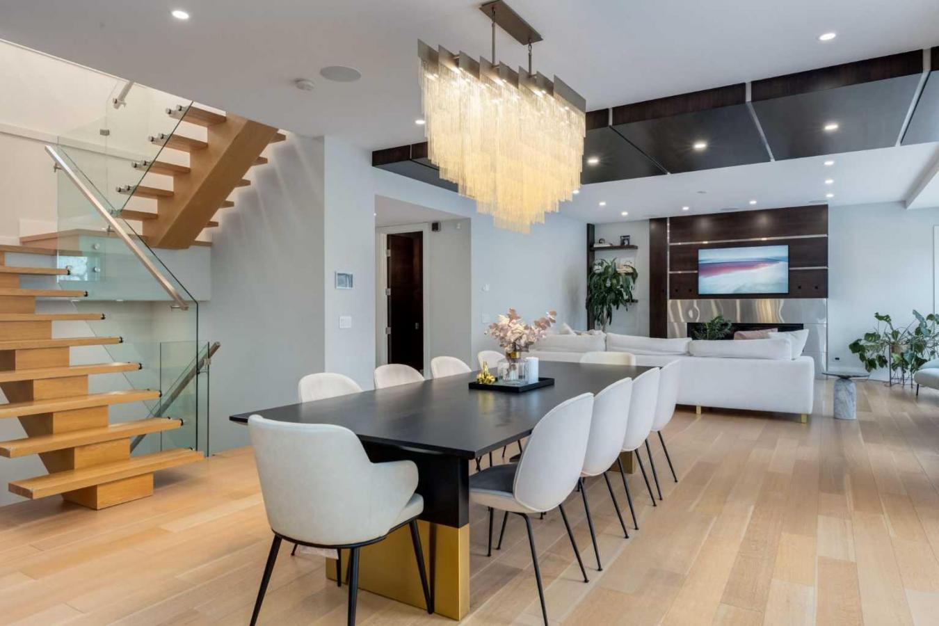 Calgary, AB, T2S 1K3, Canada, 5 Bedrooms Bedrooms, ,5 BathroomsBathrooms,Residential,For Sale,1747144