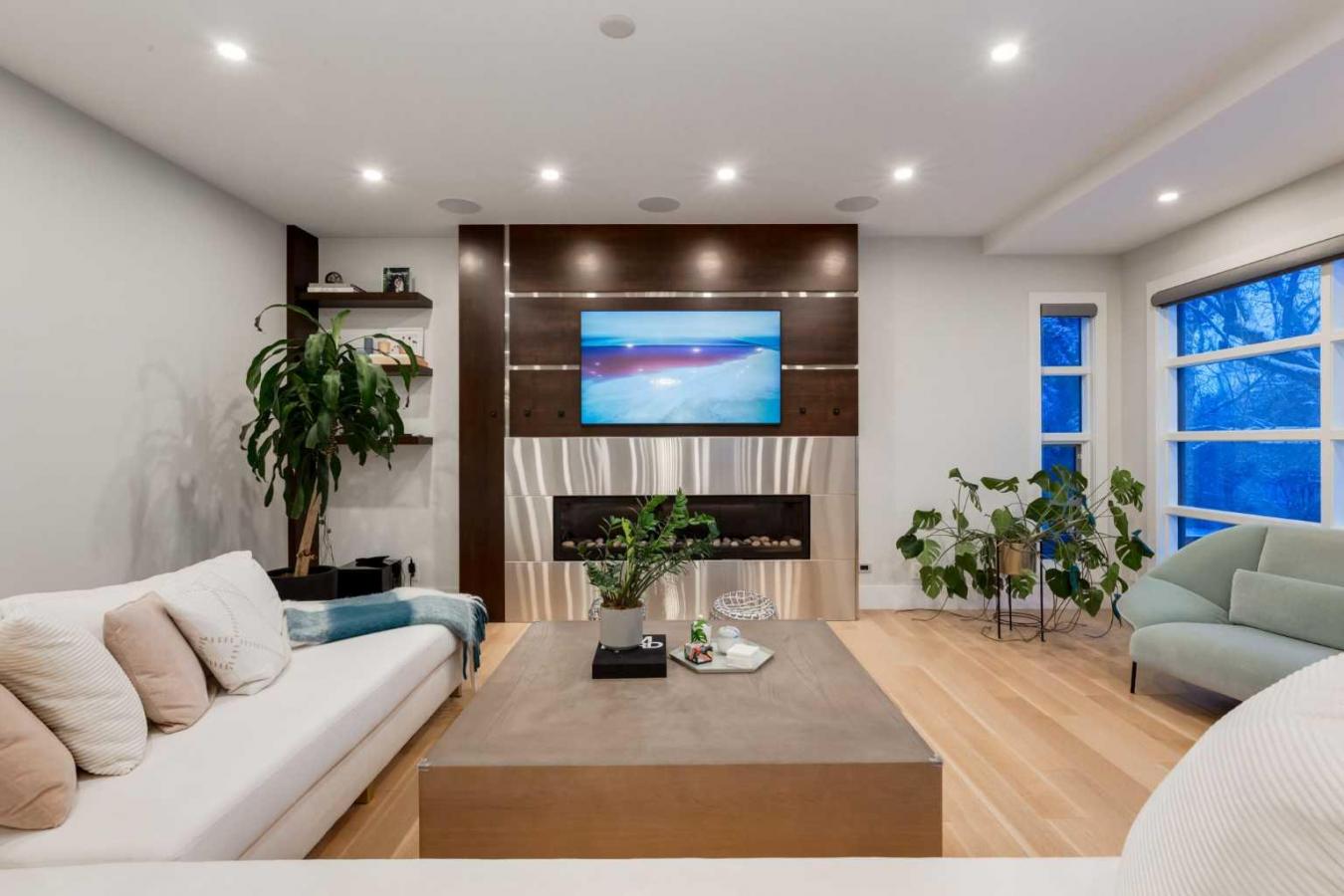 Calgary, AB, T2S 1K3, Canada, 5 Bedrooms Bedrooms, ,5 BathroomsBathrooms,Residential,For Sale,1747144