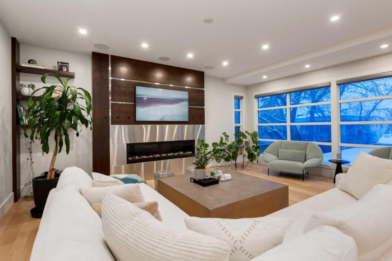 Calgary, AB, T2S 1K3, Canada, 5 Bedrooms Bedrooms, ,5 BathroomsBathrooms,Residential,For Sale,1747144