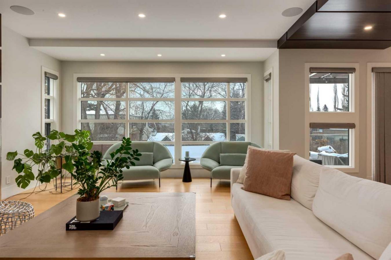 Calgary, AB, T2S 1K3, Canada, 5 Bedrooms Bedrooms, ,5 BathroomsBathrooms,Residential,For Sale,1747144