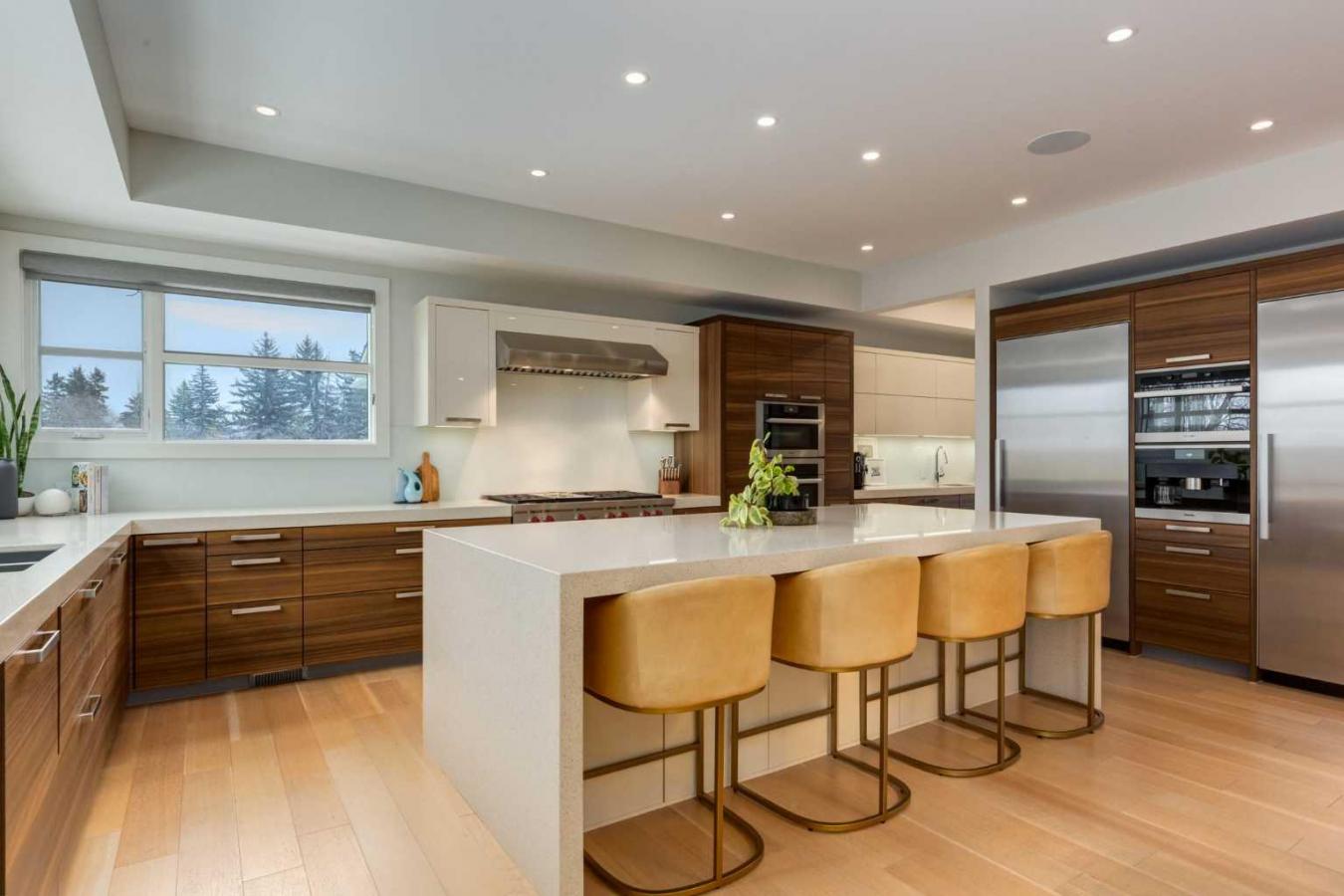 Calgary, AB, T2S 1K3, Canada, 5 Bedrooms Bedrooms, ,5 BathroomsBathrooms,Residential,For Sale,1747144