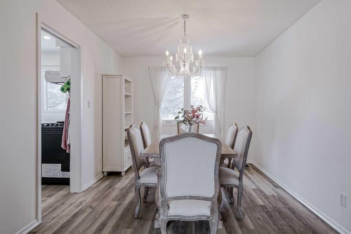 Calgary, AB, T3E6J2, Canada, 5 Bedrooms Bedrooms, ,2 BathroomsBathrooms,Residential,For Sale,1747141