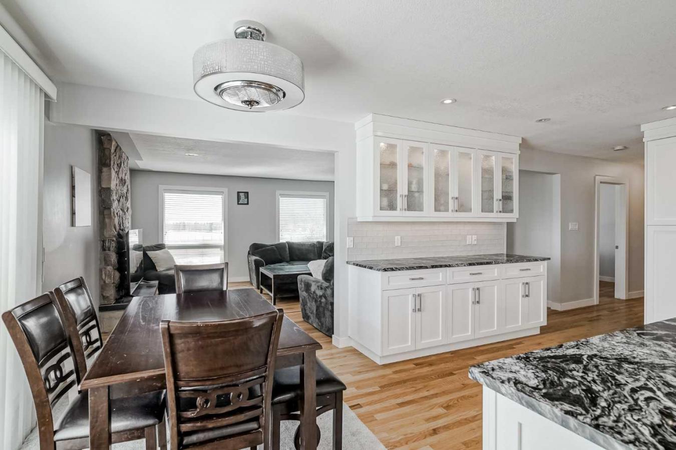 Rural Rocky View County, AB, T4A 0N2, Canada, 5 Bedrooms Bedrooms, ,2 BathroomsBathrooms,Residential,For Sale,1747140