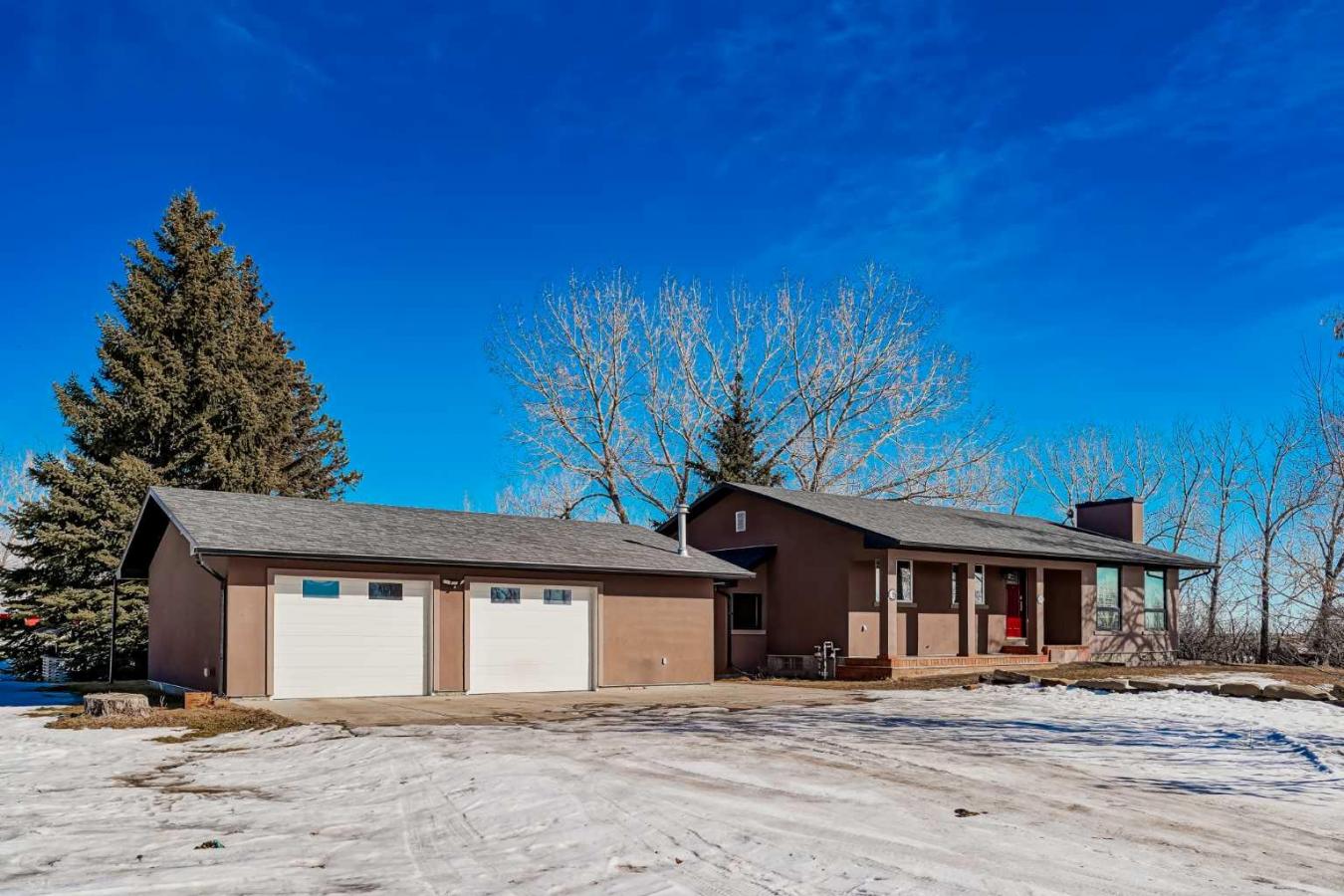 Rural Rocky View County, AB, T4A 0N2, Canada, 5 Bedrooms Bedrooms, ,2 BathroomsBathrooms,Residential,For Sale,1747140