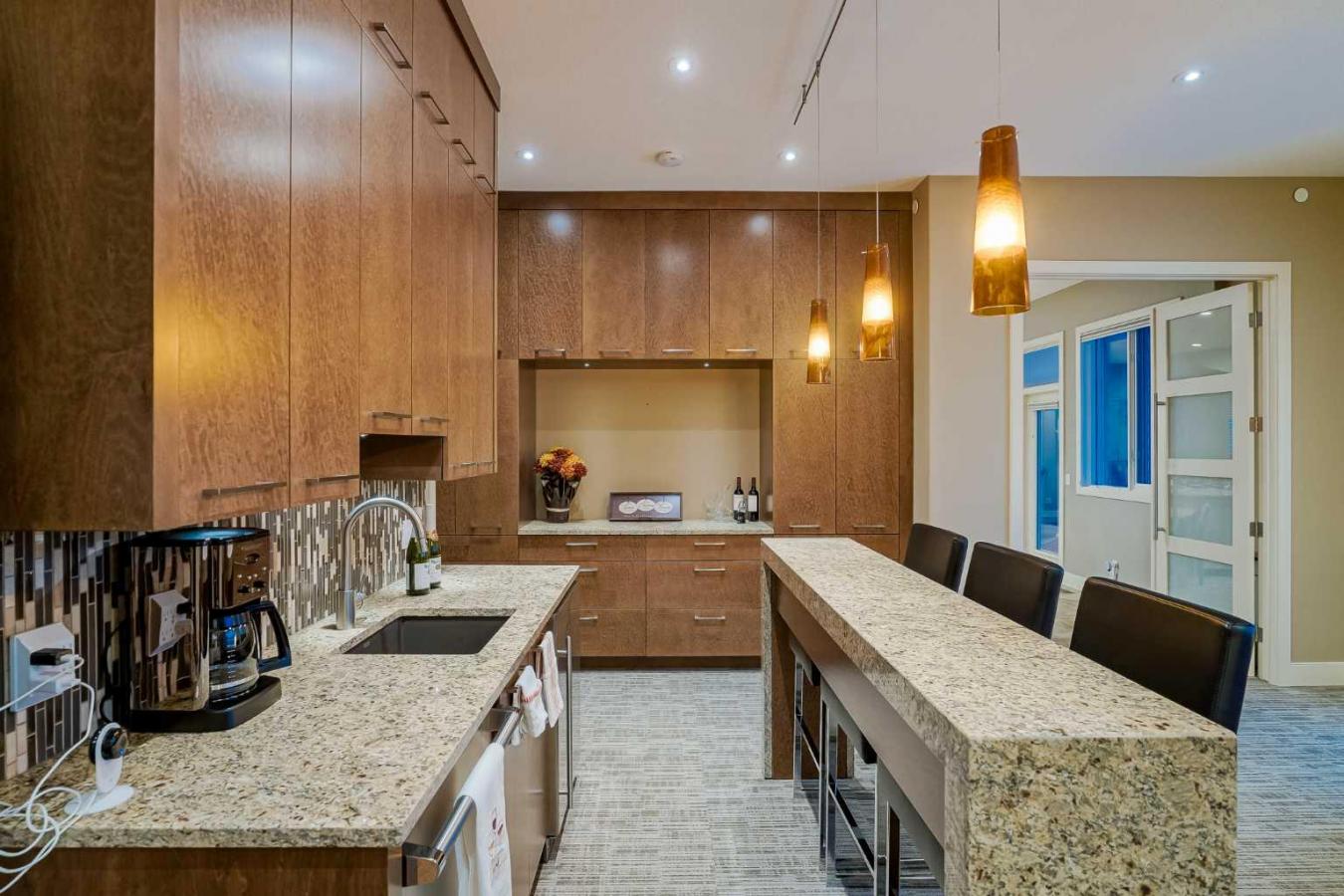 Rural Rocky View County, AB, T3R1C2, Canada, 6 Bedrooms Bedrooms, ,5 BathroomsBathrooms,Residential,For Sale,1748098