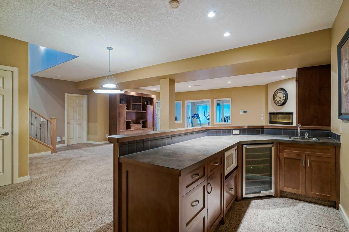 Rural Rocky View County, AB, T3R1C2, Canada, 6 Bedrooms Bedrooms, ,5 BathroomsBathrooms,Residential,For Sale,1748098