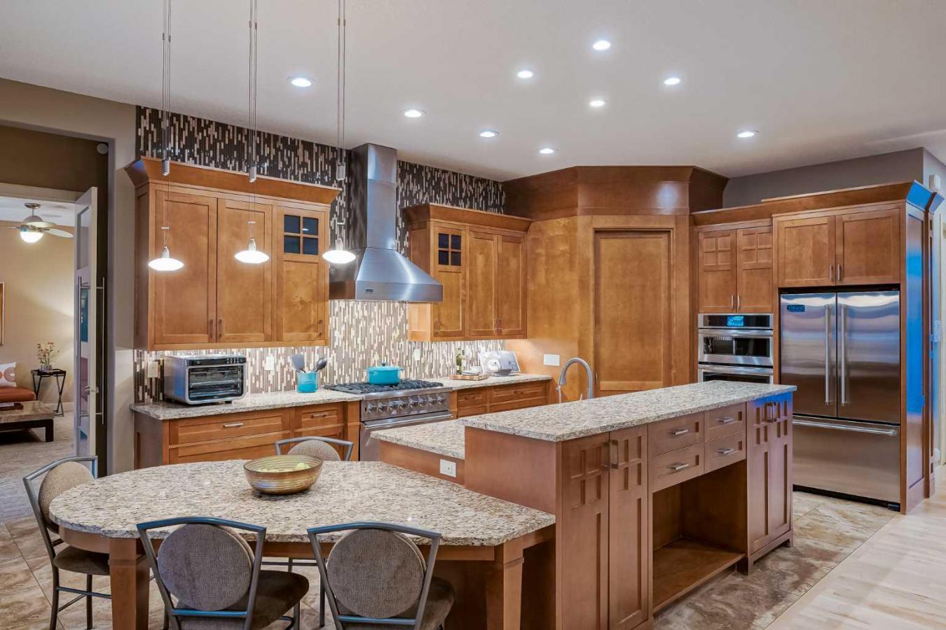 Rural Rocky View County, AB, T3R1C2, Canada, 6 Bedrooms Bedrooms, ,5 BathroomsBathrooms,Residential,For Sale,1748098