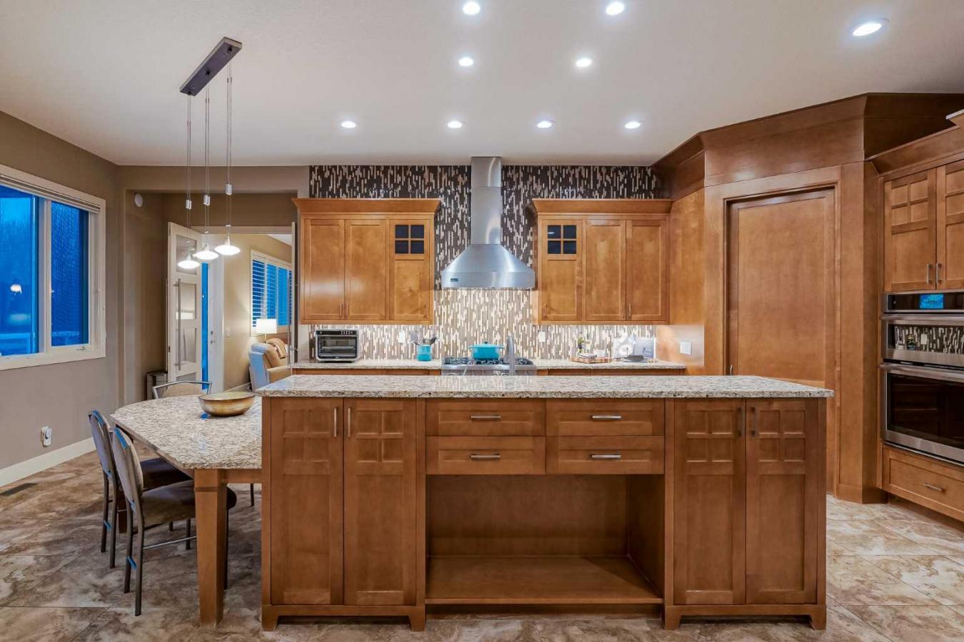 Rural Rocky View County, AB, T3R1C2, Canada, 6 Bedrooms Bedrooms, ,5 BathroomsBathrooms,Residential,For Sale,1748098