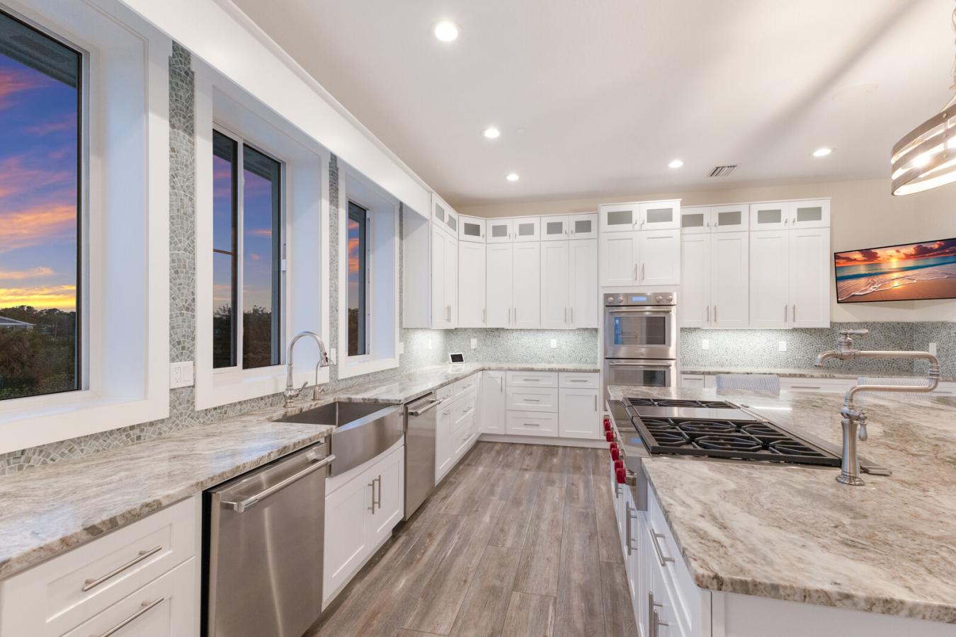 Bradenton, Florida, 34208, United States, 5 Bedrooms Bedrooms, ,5 BathroomsBathrooms,Residential,For Sale,1747139