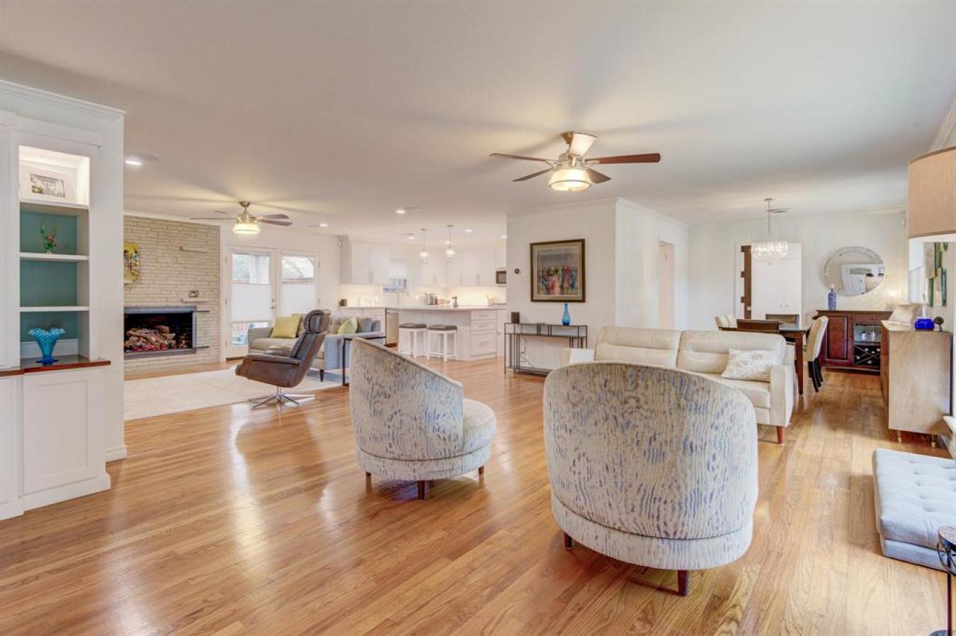 Dallas, Texas, 75231, United States, 3 Bedrooms Bedrooms, ,2 BathroomsBathrooms,Residential,For Sale,1748093