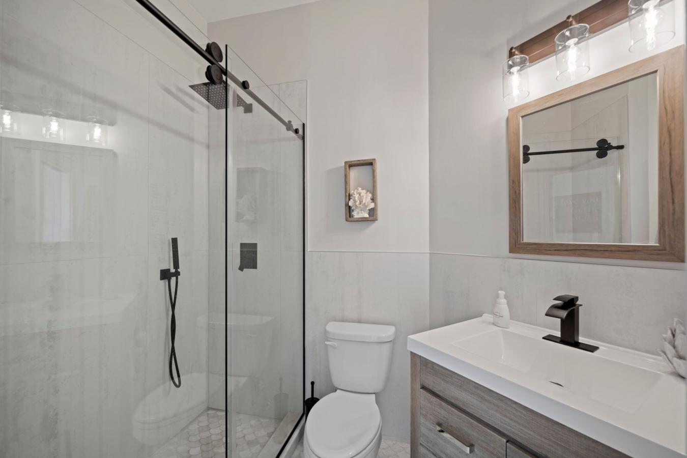 Bonita Springs, Florida, 34134, United States, 3 Bedrooms Bedrooms, ,4 BathroomsBathrooms,Residential,For Sale,1745499