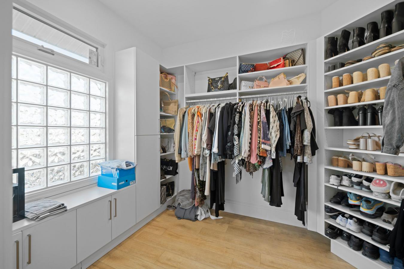 Bonita Springs, Florida, 34134, United States, 3 Bedrooms Bedrooms, ,4 BathroomsBathrooms,Residential,For Sale,1745499