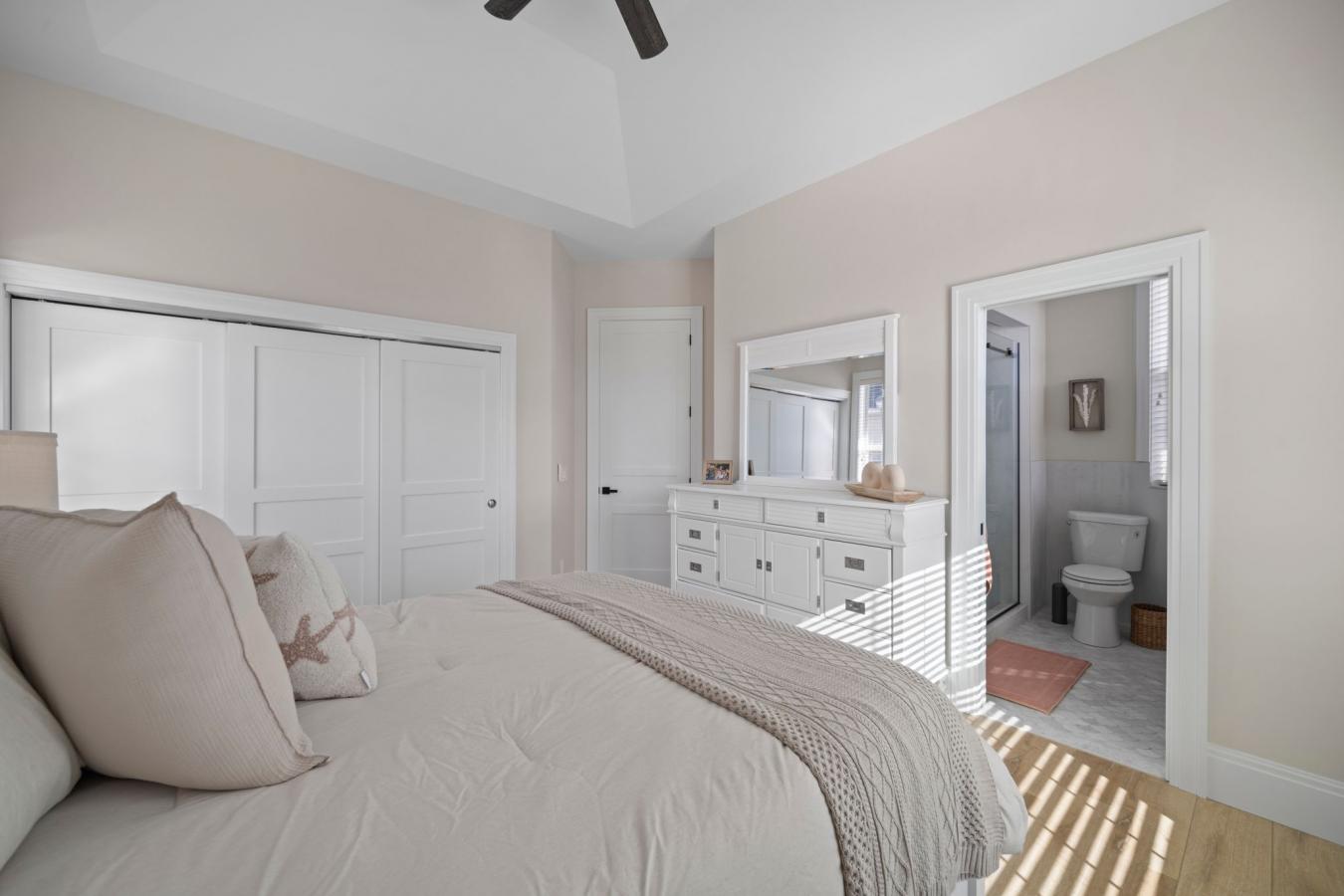 Bonita Springs, Florida, 34134, United States, 3 Bedrooms Bedrooms, ,4 BathroomsBathrooms,Residential,For Sale,1745499