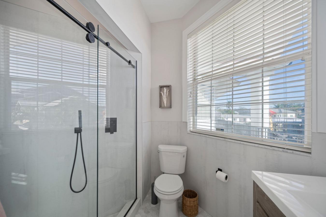 Bonita Springs, Florida, 34134, United States, 3 Bedrooms Bedrooms, ,4 BathroomsBathrooms,Residential,For Sale,1745499