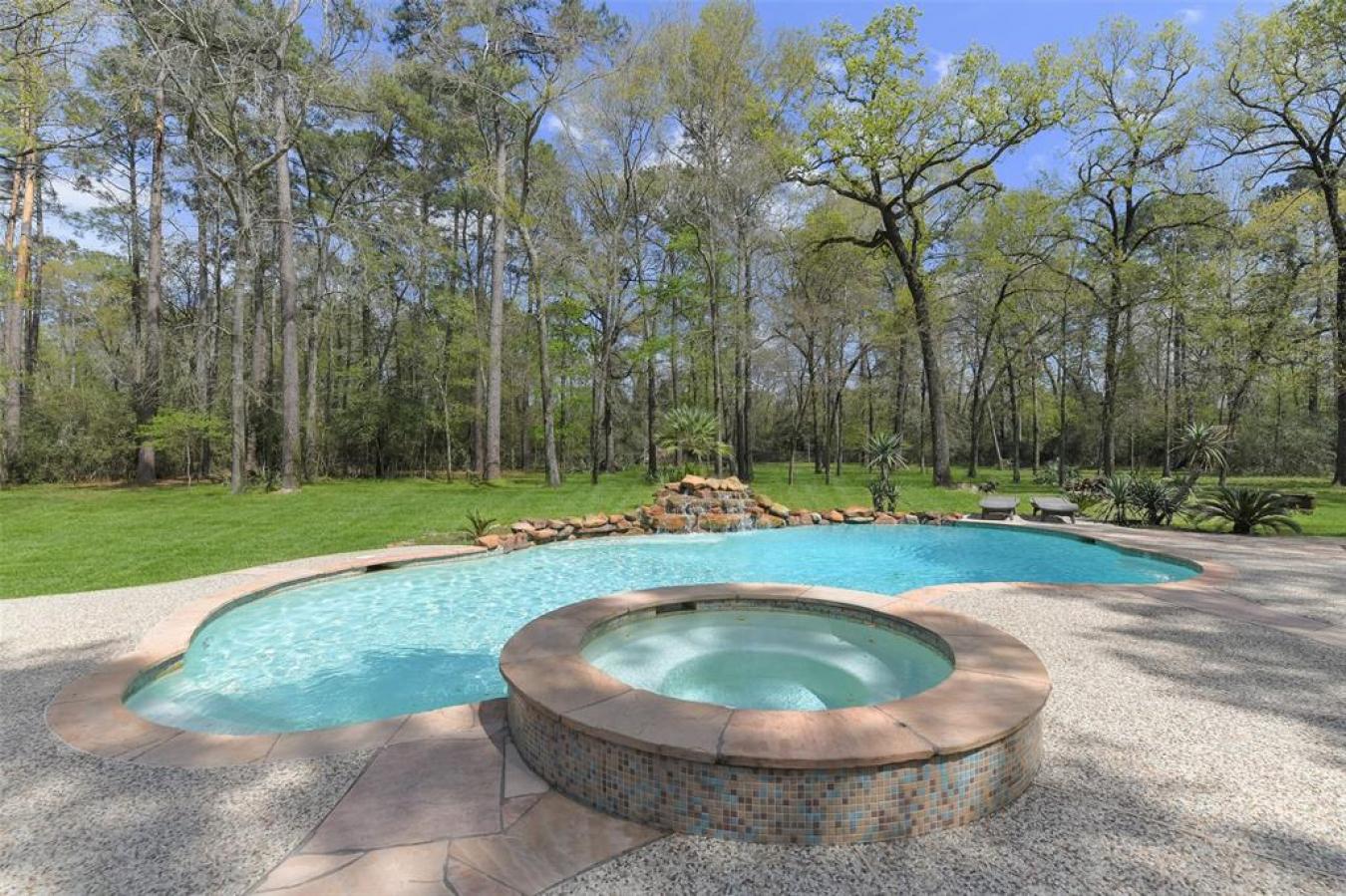 Conroe, Texas, 77385, United States, 4 Bedrooms Bedrooms, ,4 BathroomsBathrooms,Residential,For Sale,1748077