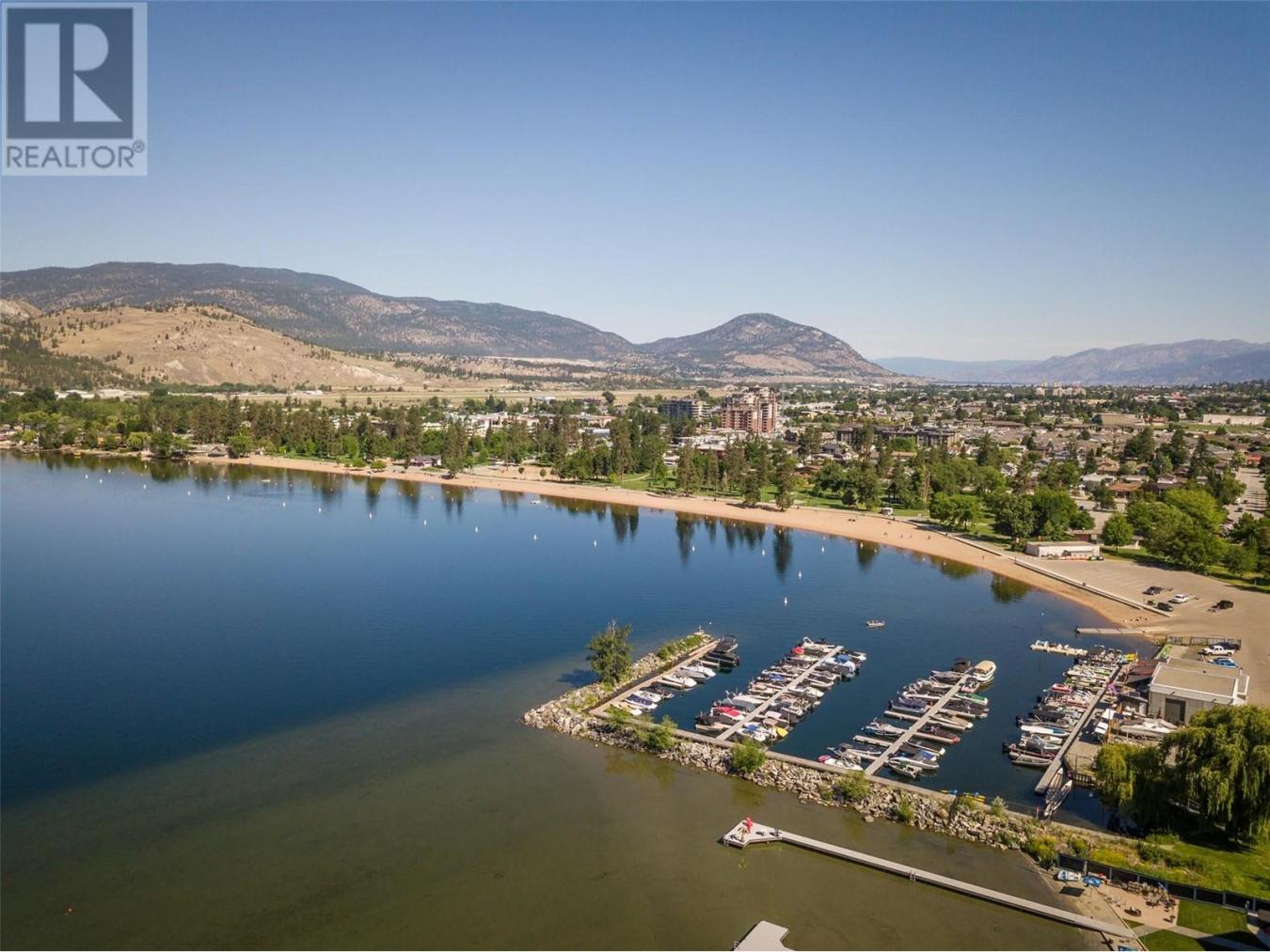 Penticton, BC, V2A 8W1, Canada, ,Residential,For Sale,1748074