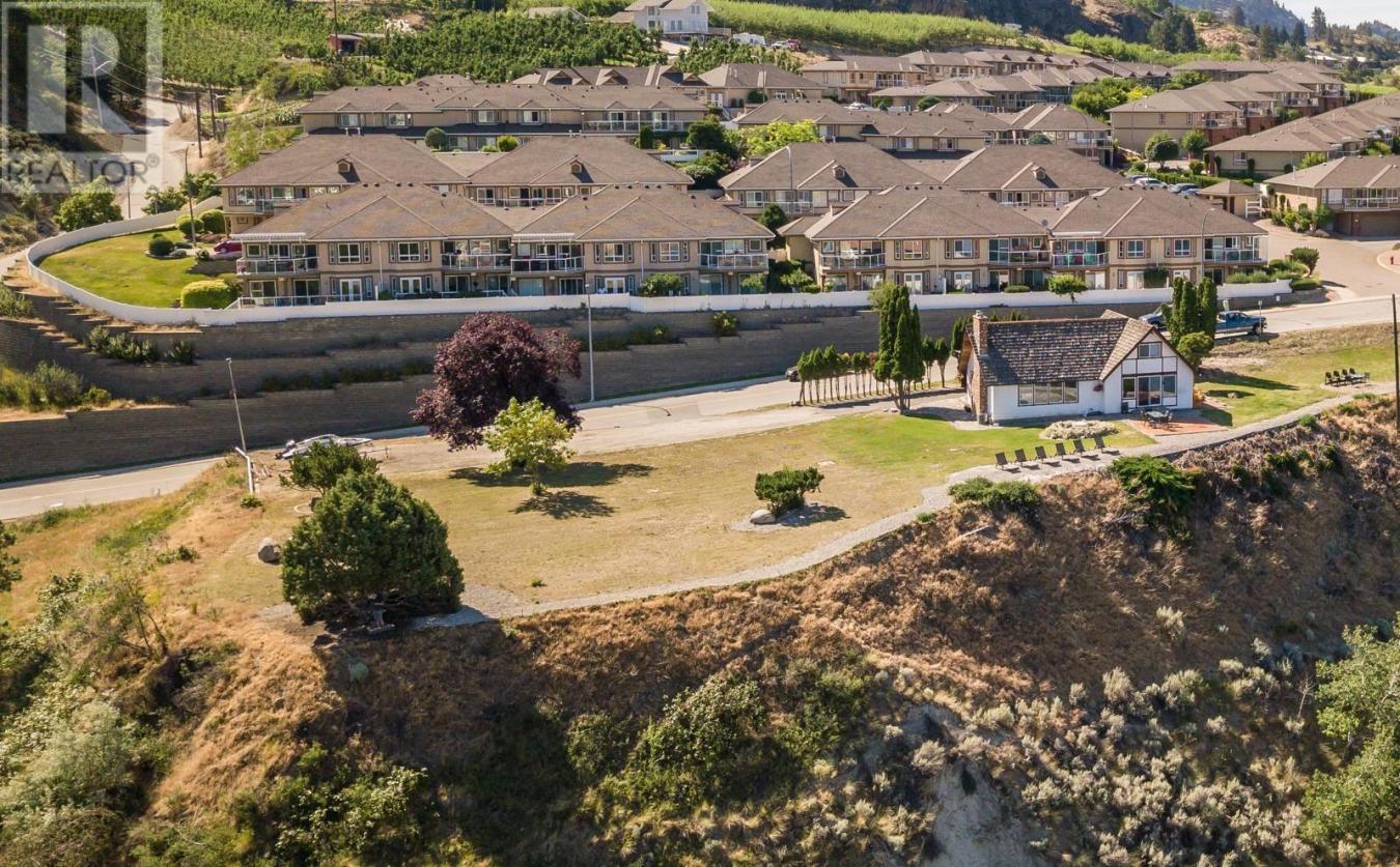 Penticton, BC, V2A 8W1, Canada, ,Residential,For Sale,1748074