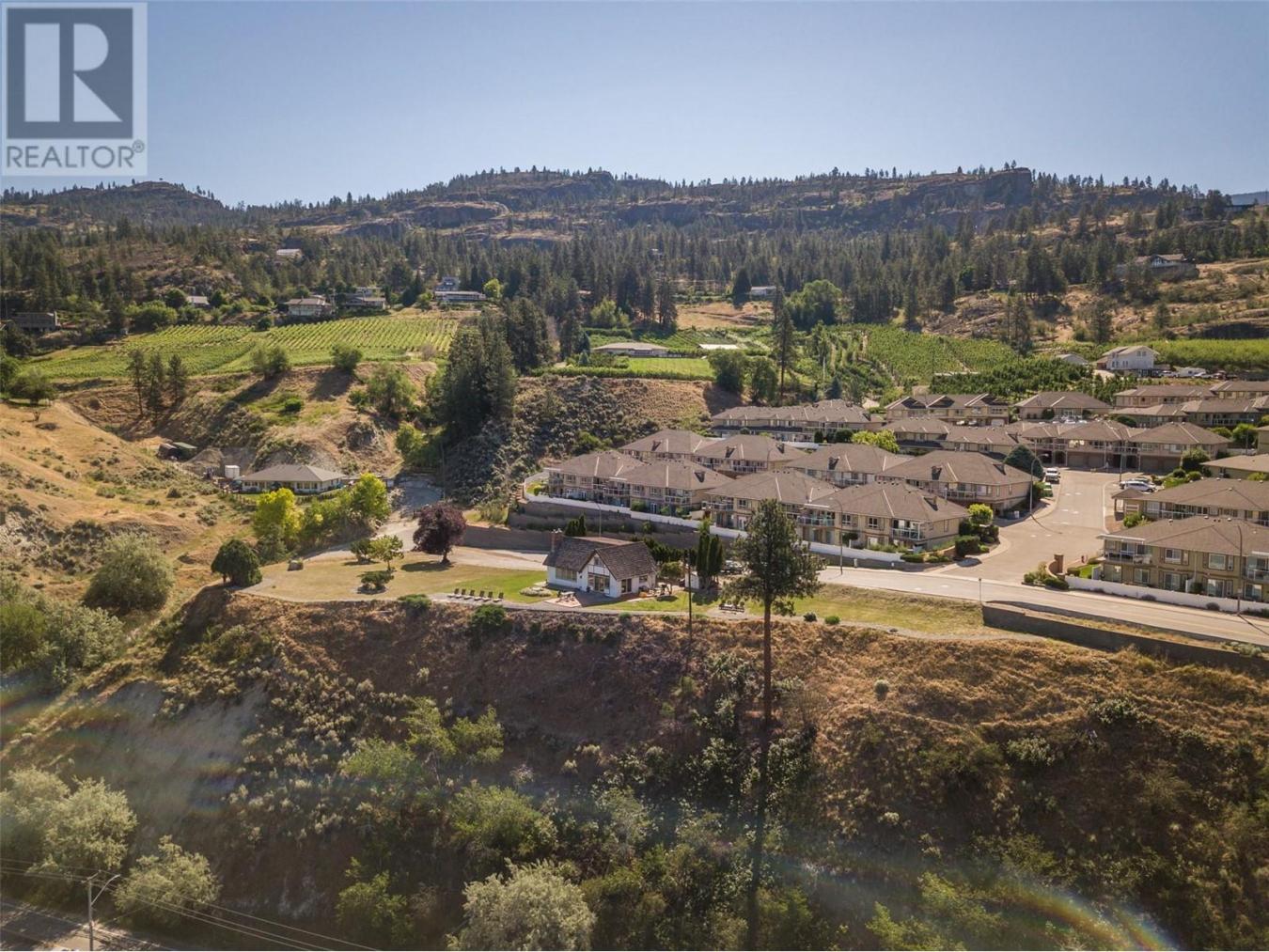 Penticton, BC, V2A 8W1, Canada, ,Residential,For Sale,1748074