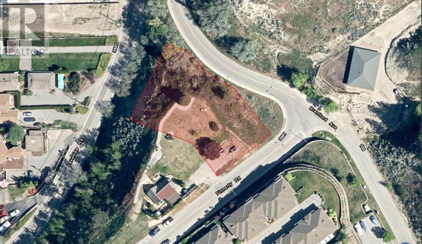 Penticton, BC, V2A 8W1, Canada, ,Residential,For Sale,1748074