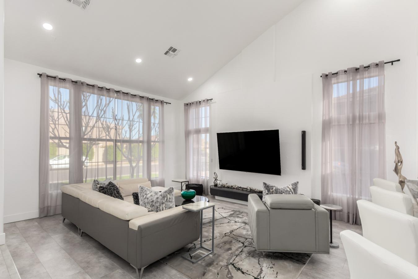 Chandler, Arizona, 85249, United States, 5 Bedrooms Bedrooms, ,3 BathroomsBathrooms,Residential,For Sale,1753779