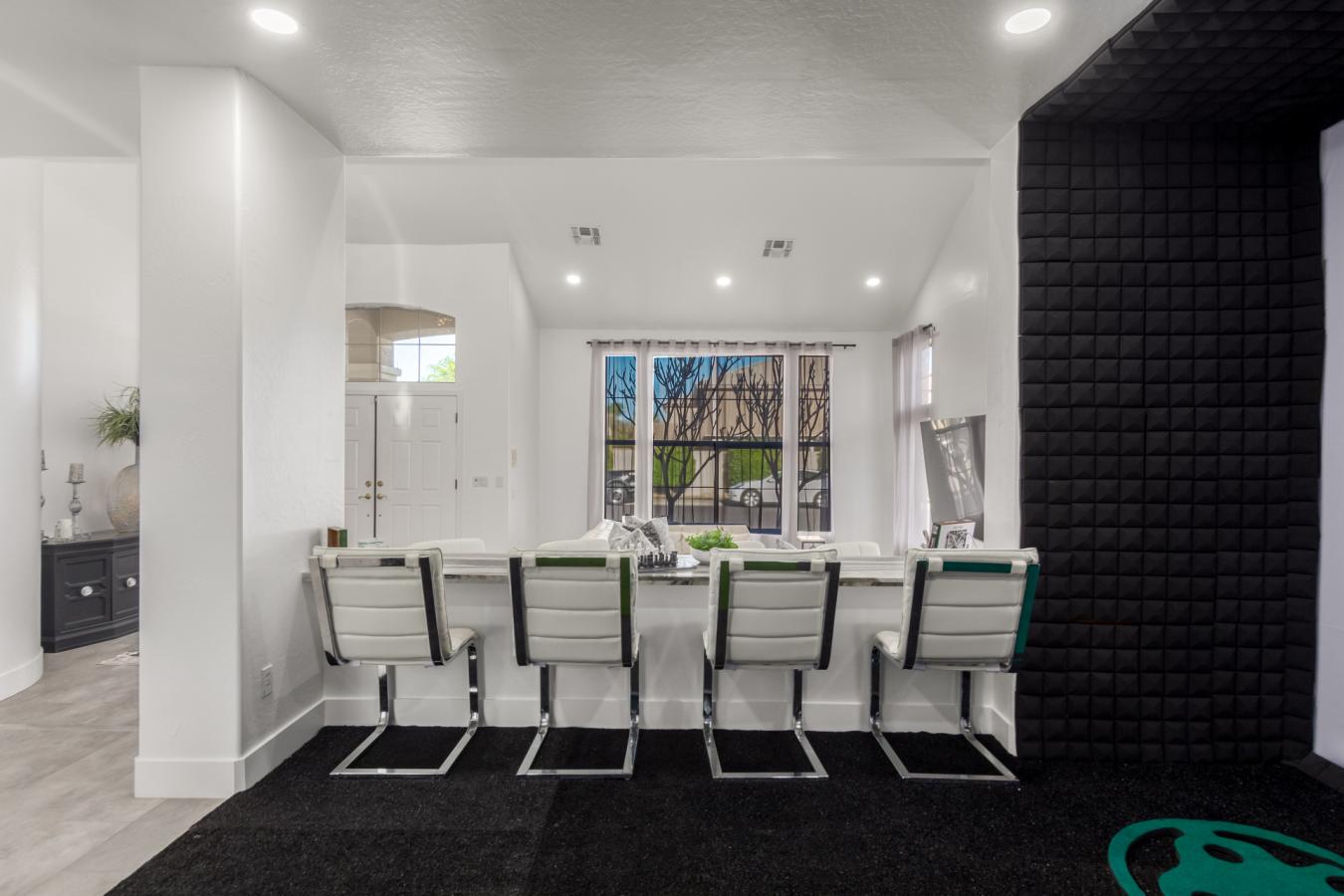 Chandler, Arizona, 85249, United States, 5 Bedrooms Bedrooms, ,3 BathroomsBathrooms,Residential,For Sale,1753779